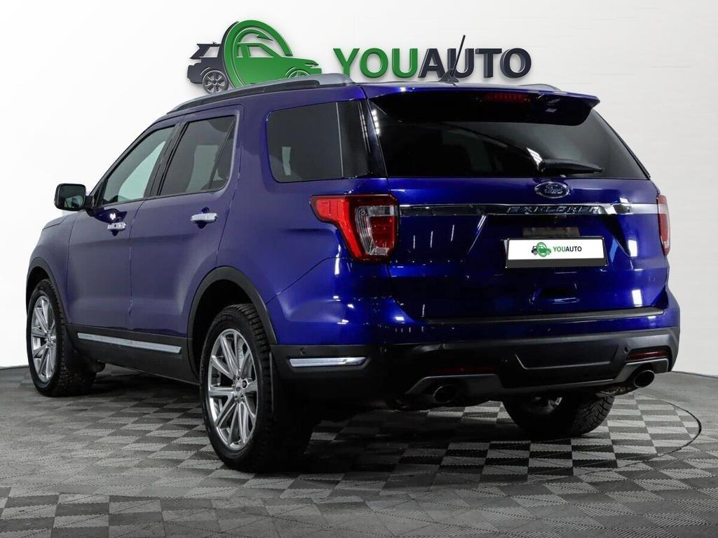 Ford Explorer 2019, синий