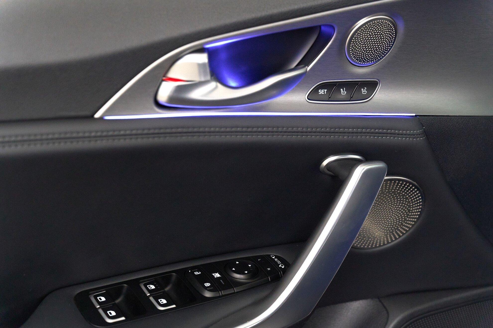 Kia Stinger 2019, синий