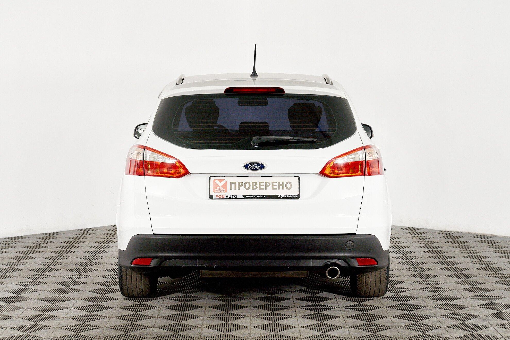 Ford Focus 2014, белый