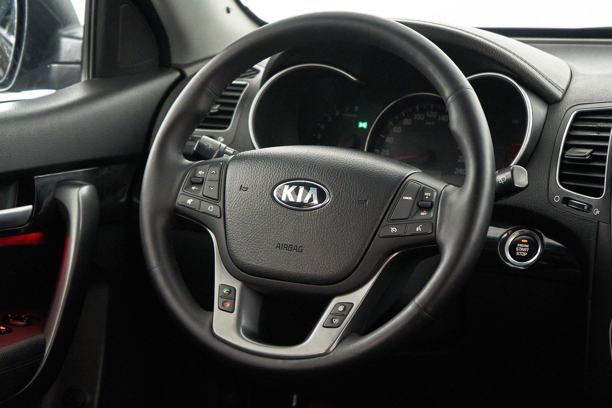 Kia Sorento 2019, серый