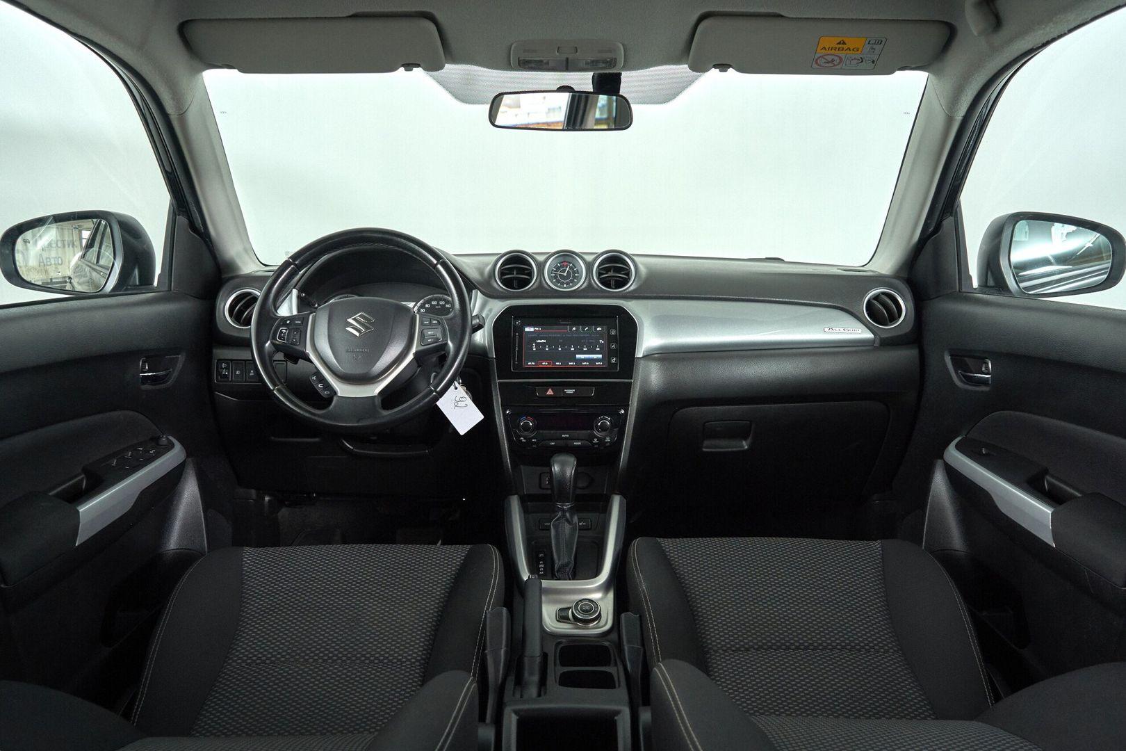 Suzuki Vitara 2017, черный