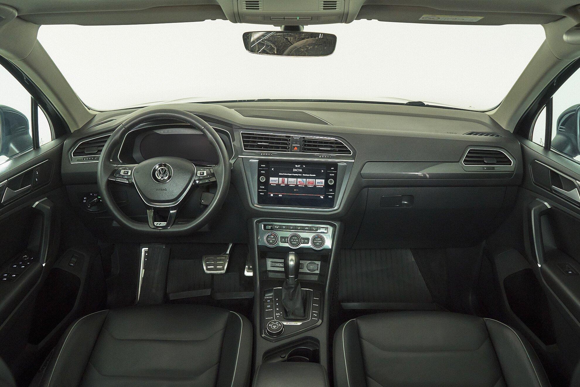 Volkswagen Tiguan 2018, черный