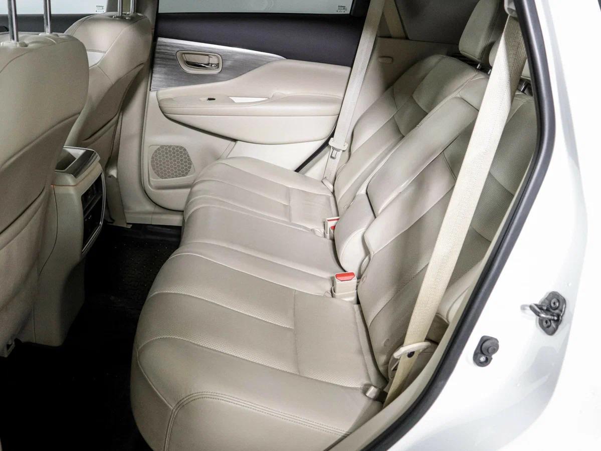 Nissan Murano 2021, белый