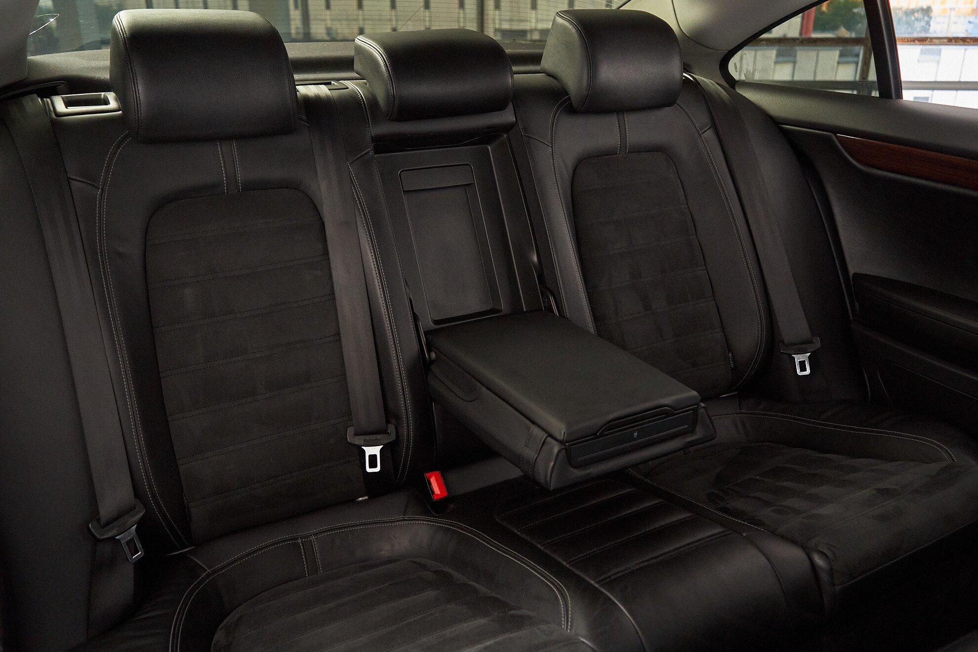 Volkswagen Passat CC 2011, бежевый