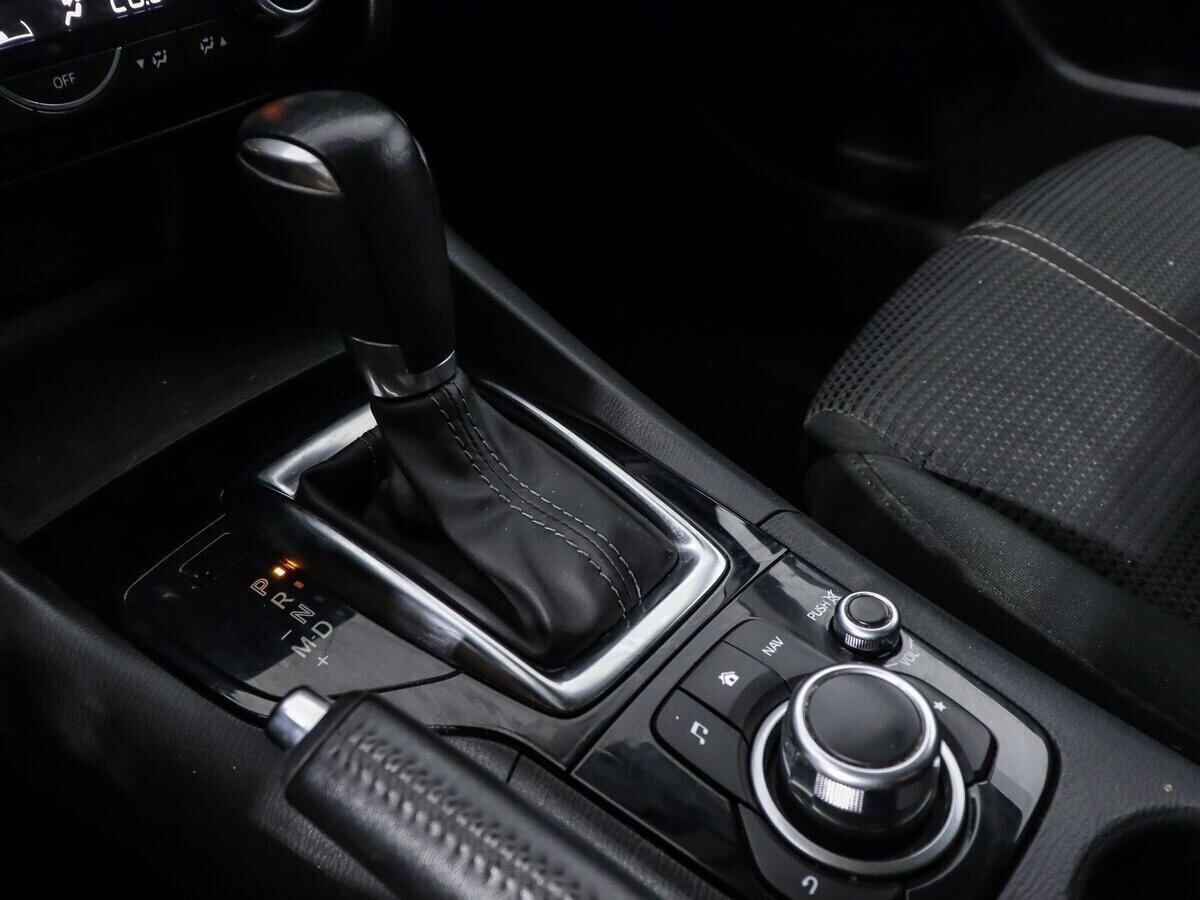 Mazda 3 2018, черный
