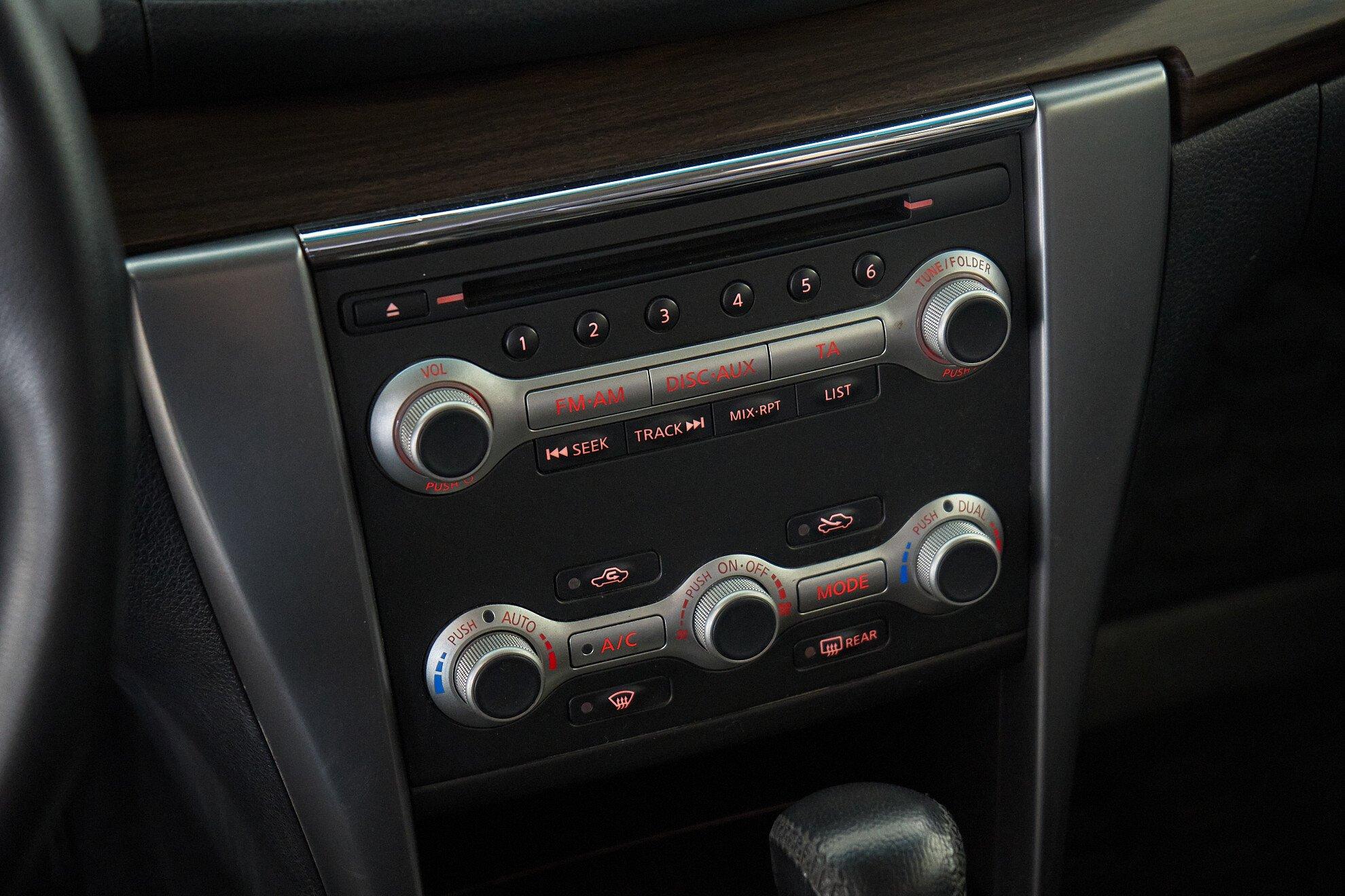 Nissan Teana 2011, черный