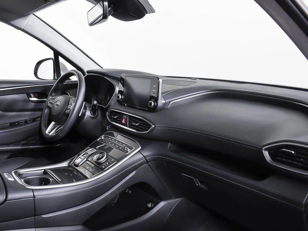 Hyundai Santa Fe 2022, белый
