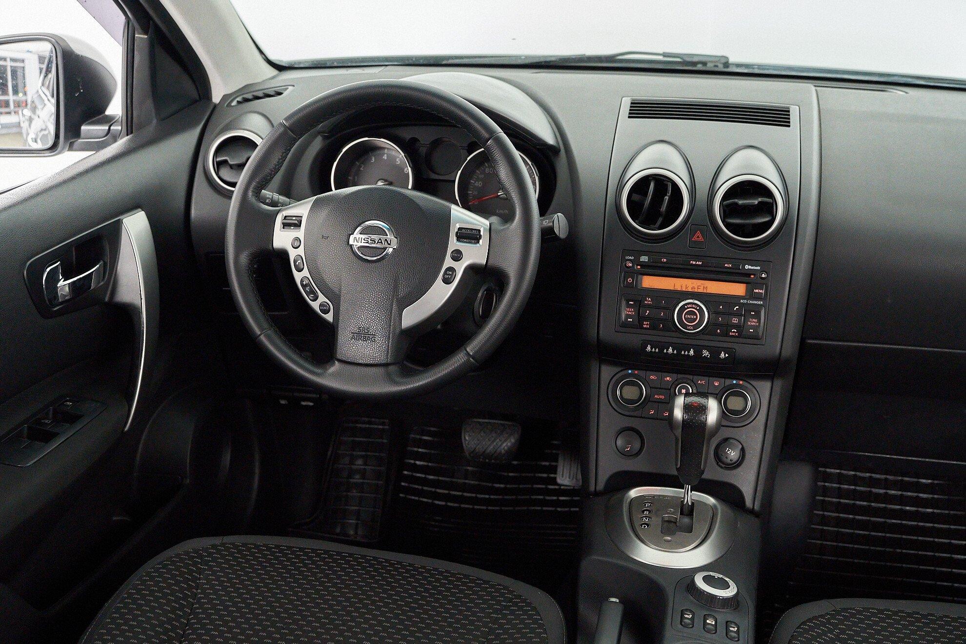 Nissan Qashqai+2 2008, серебряный