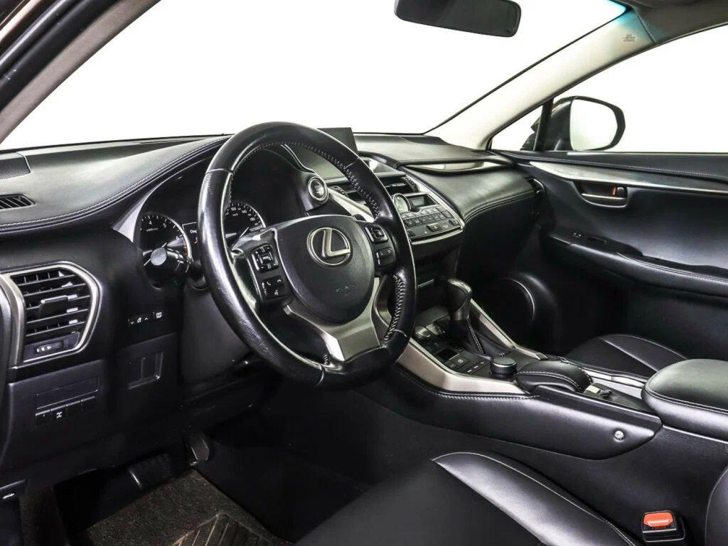 Lexus NX 2017, коричневый
