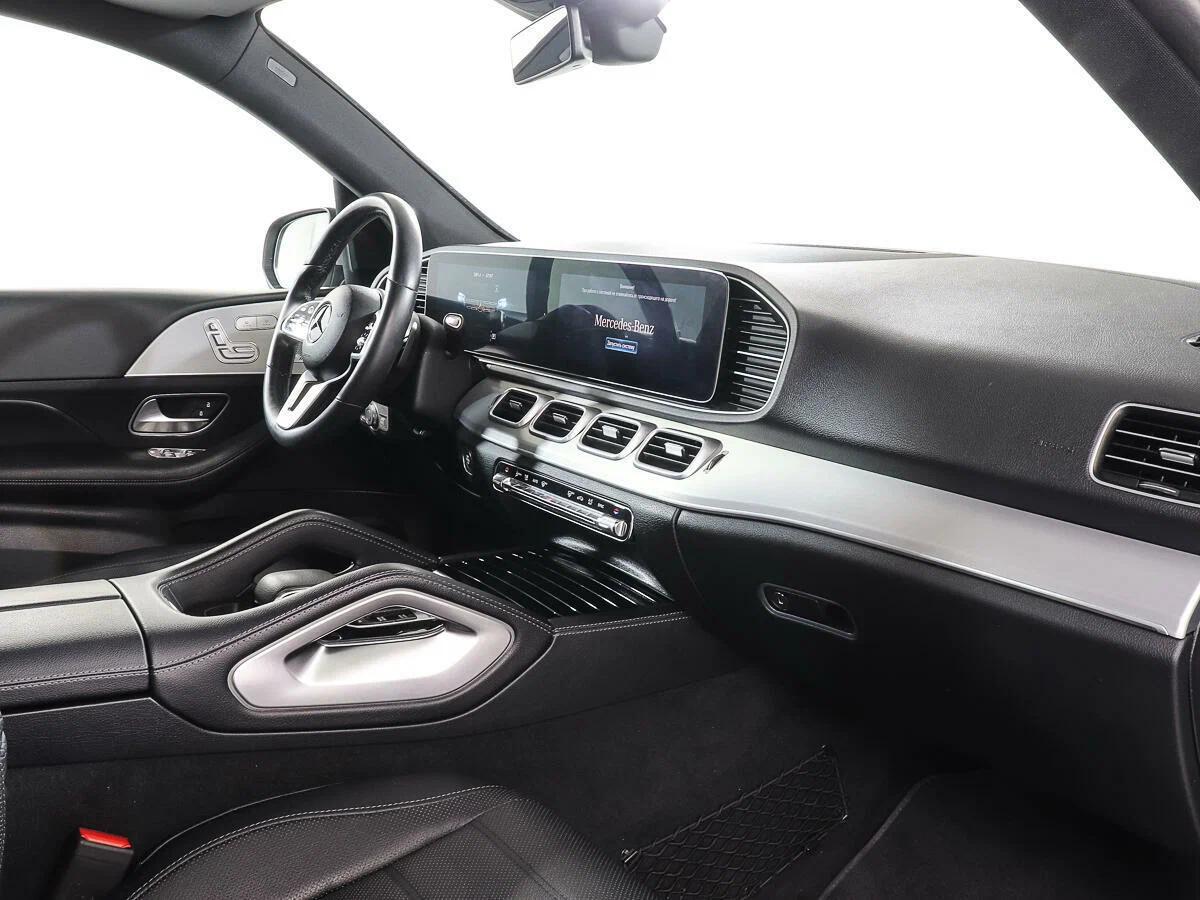 Mercedes-Benz GLE 2021, коричневый
