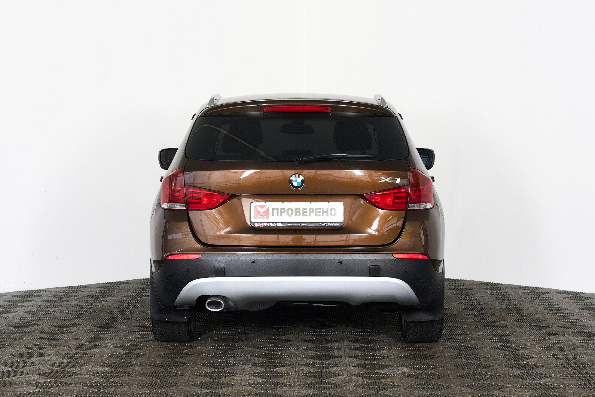 BMW X1 2012, коричневый