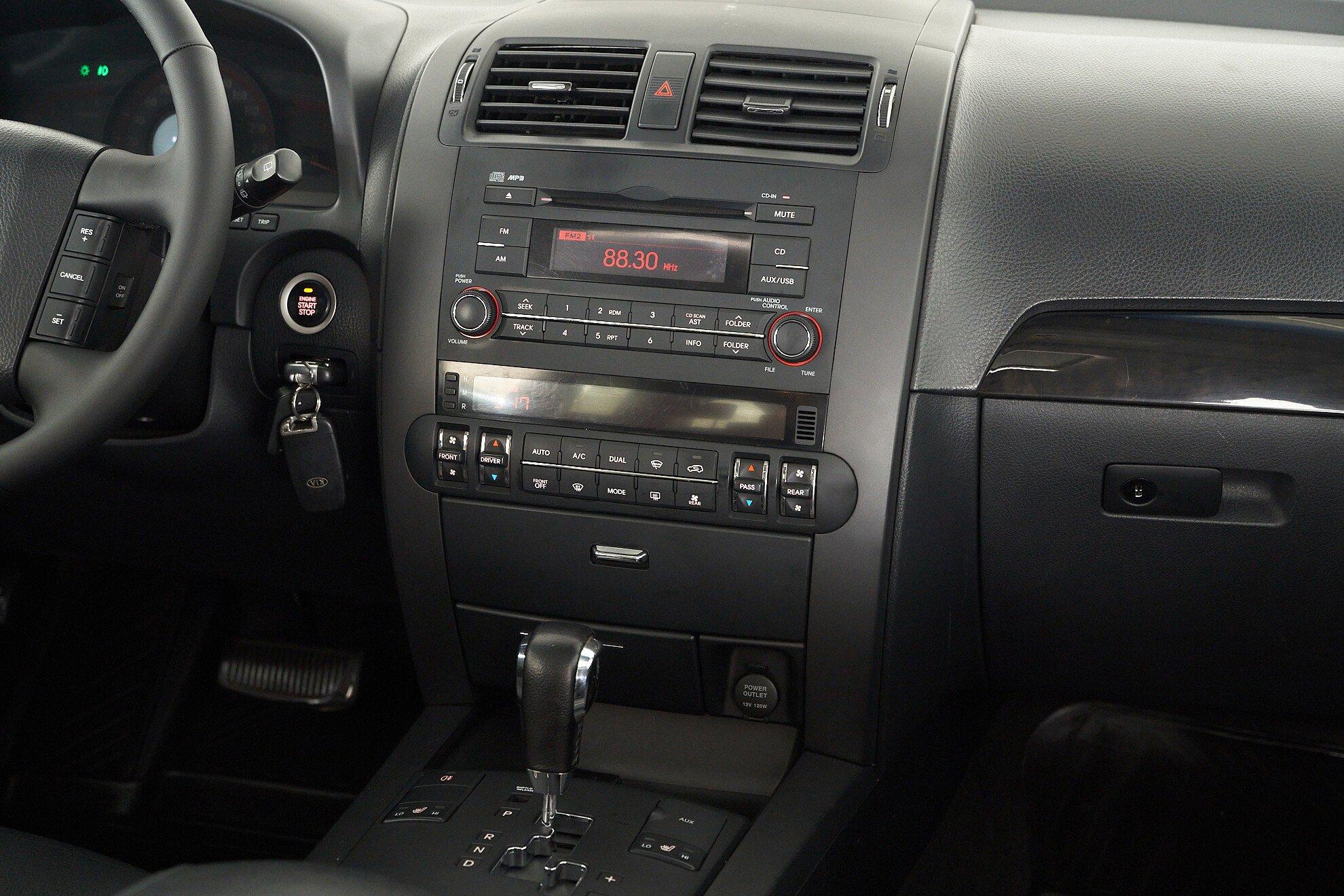 Kia Mohave 2012, бежевый