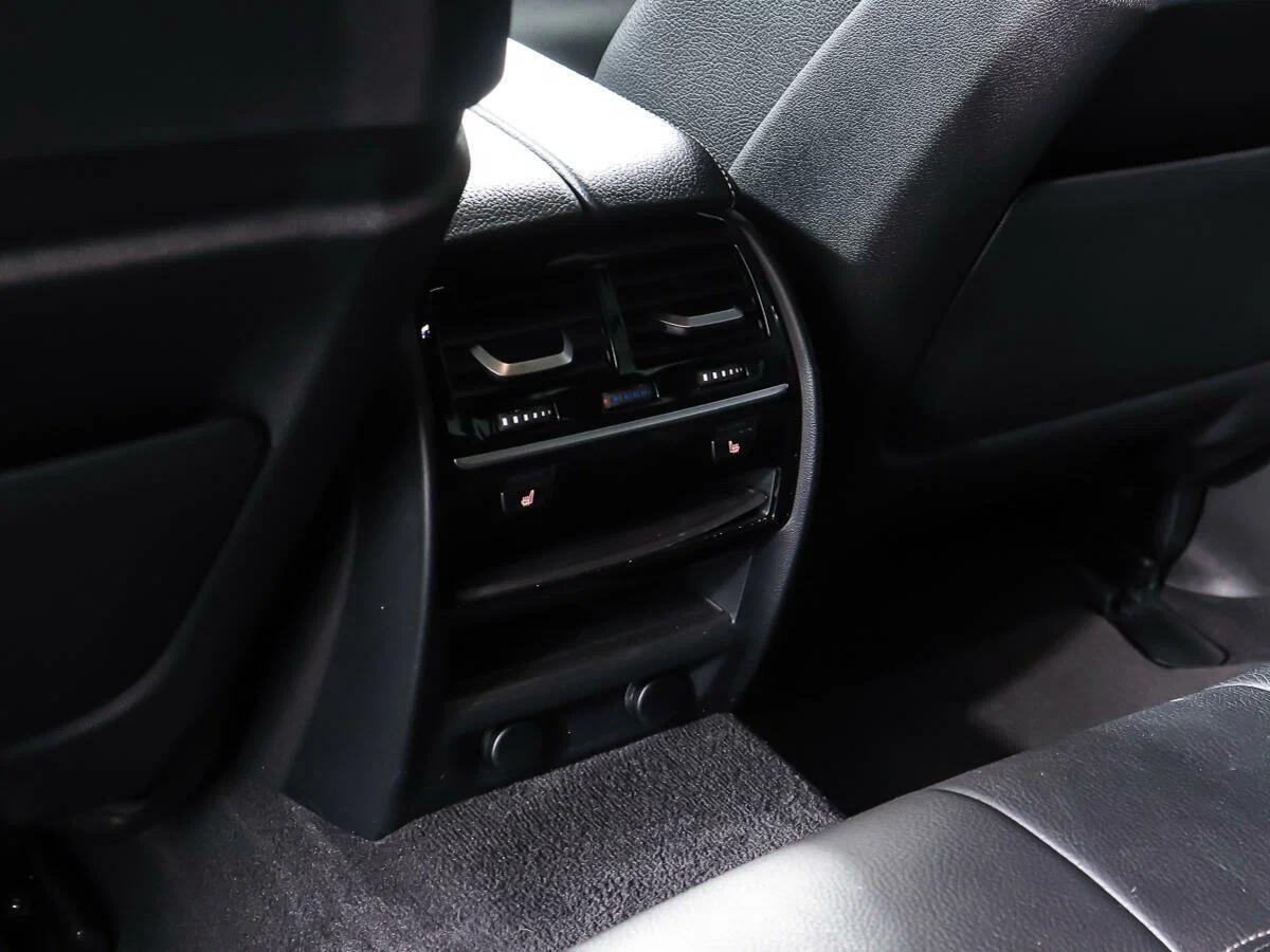 BMW 5 серии 2019, черный