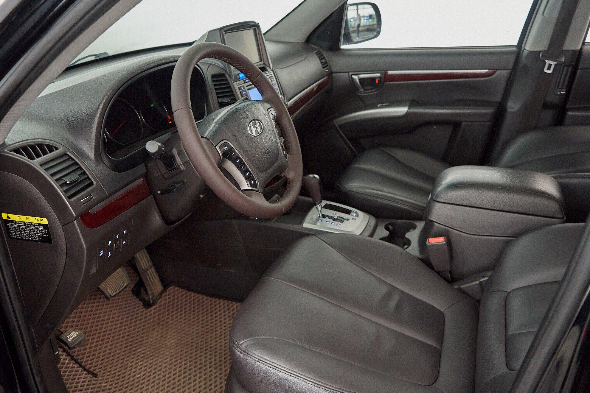 Hyundai Santa Fe 2011, черный