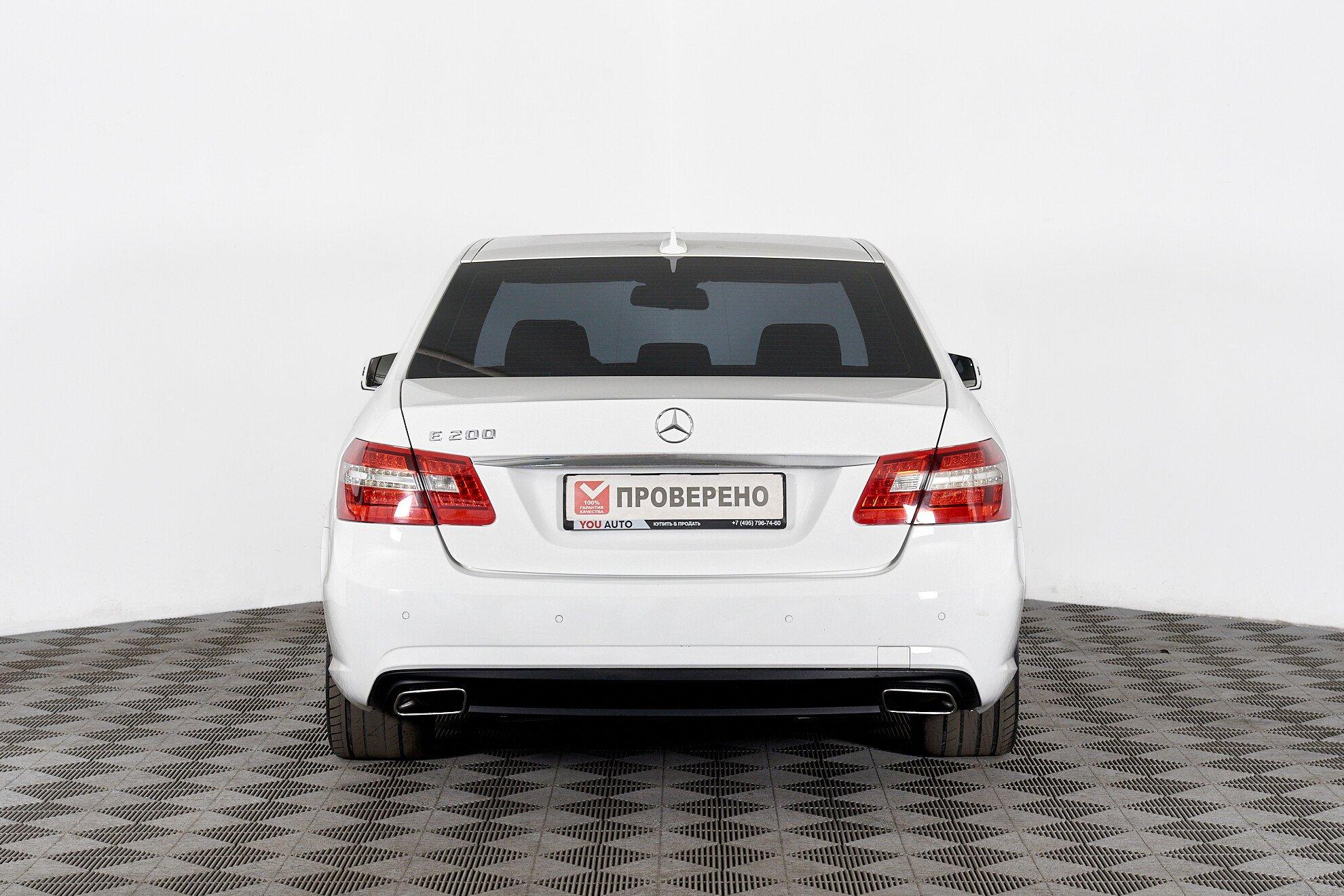 Mercedes-Benz E-Класс 2012, белый