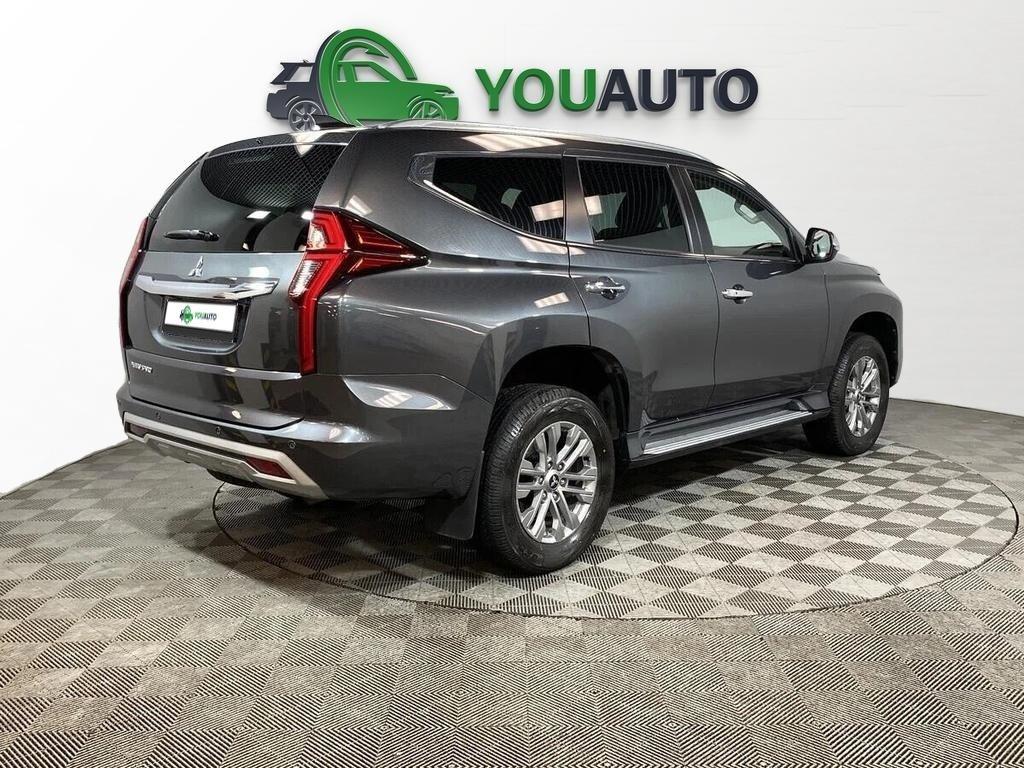 Mitsubishi Pajero Sport 2021, серый