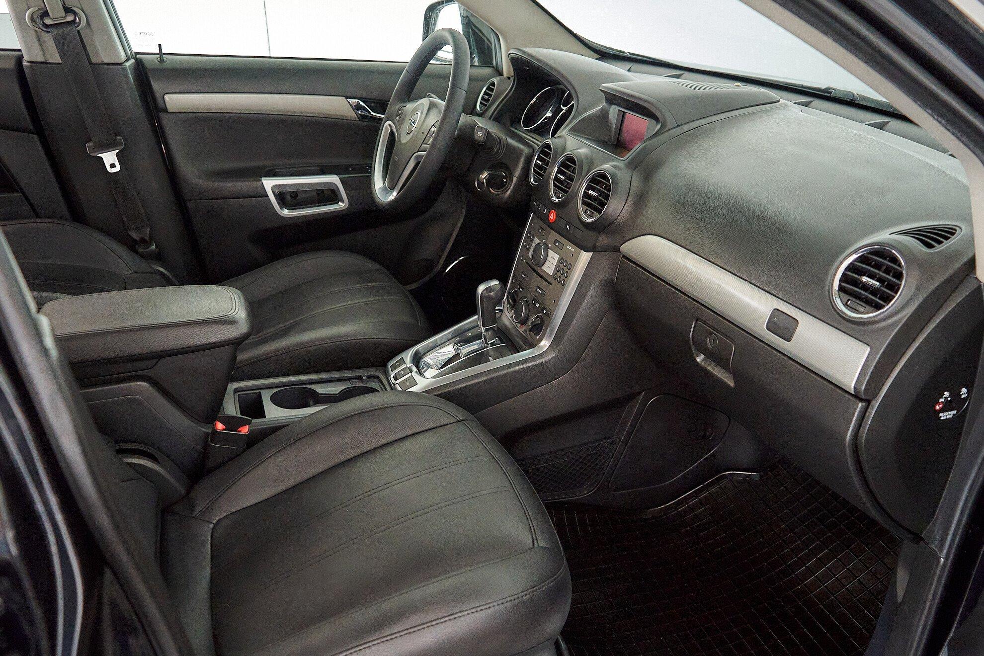 Opel Antara 2013, черный