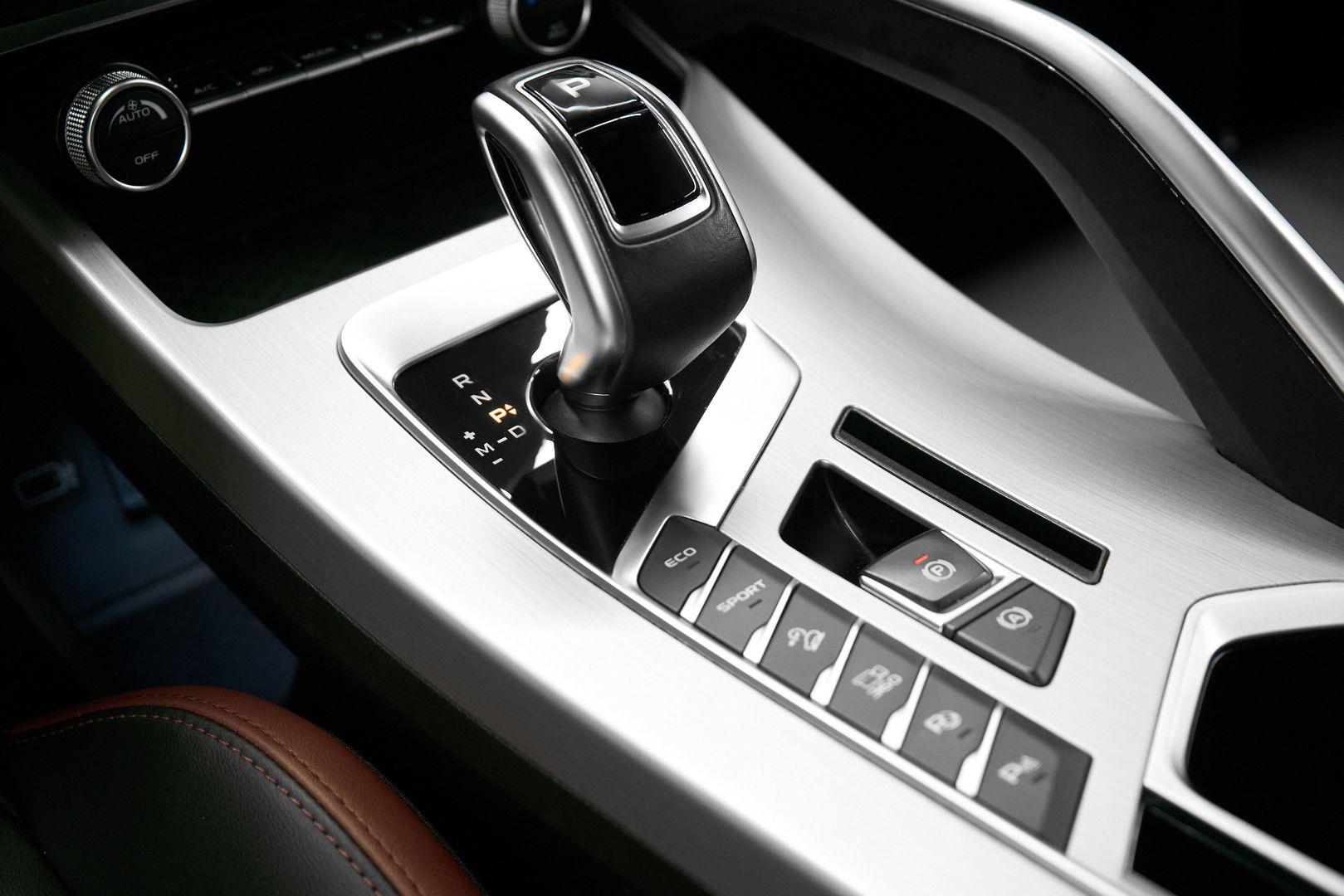 Geely Coolray 2021, черный