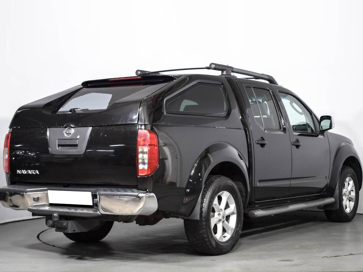 Nissan Navara (Frontier) 2011, черный