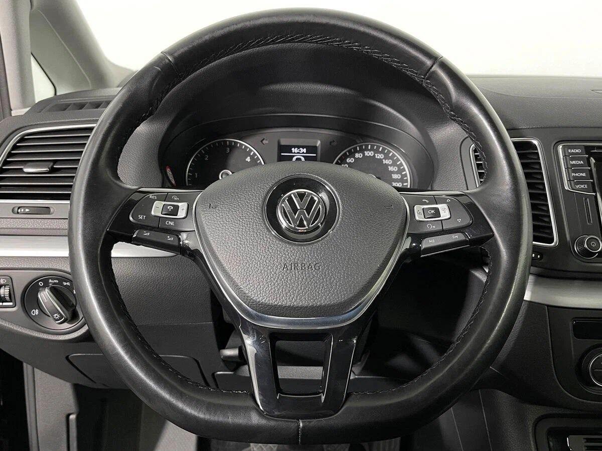 Volkswagen Sharan 2018, черный