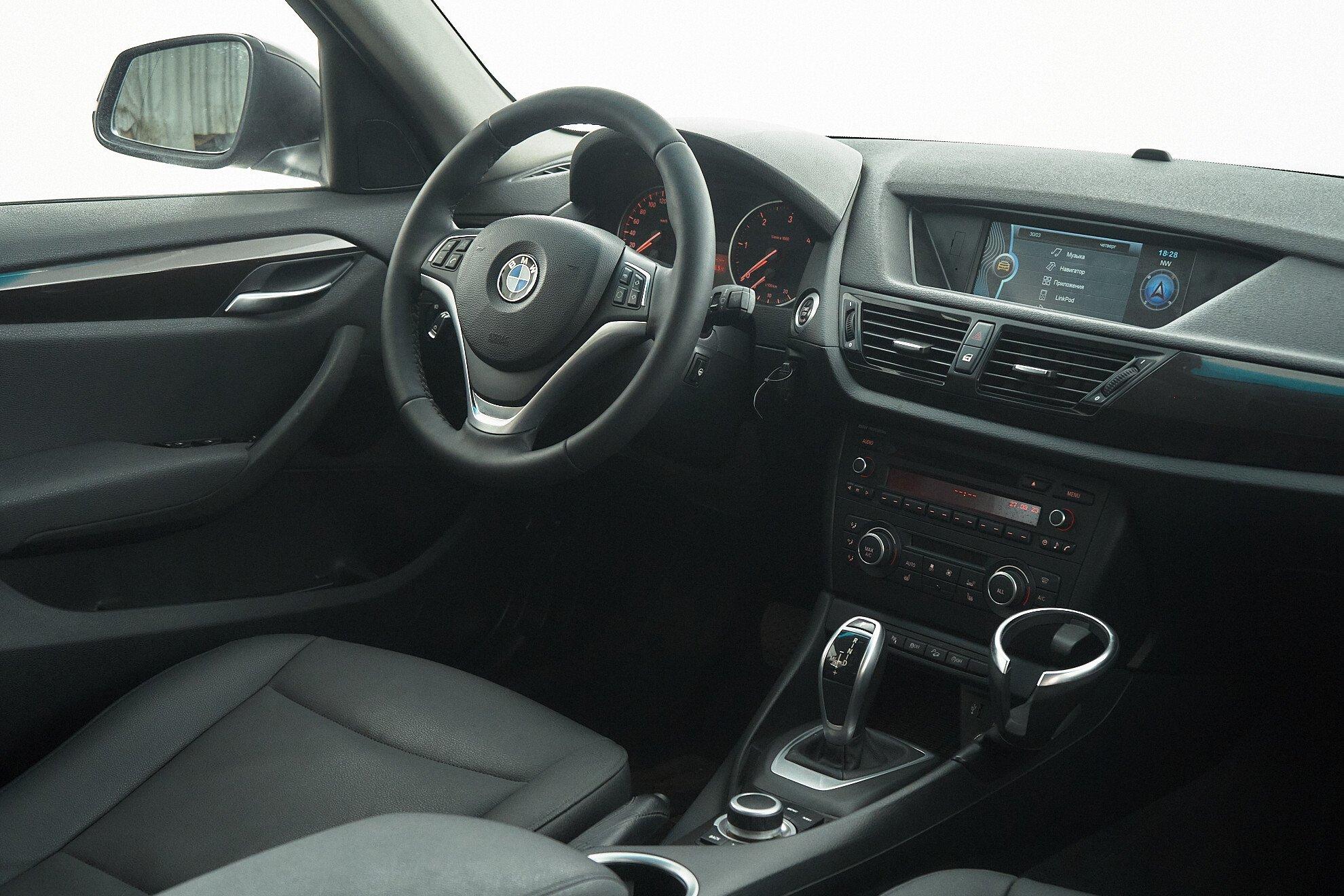 BMW X1 2013, черный