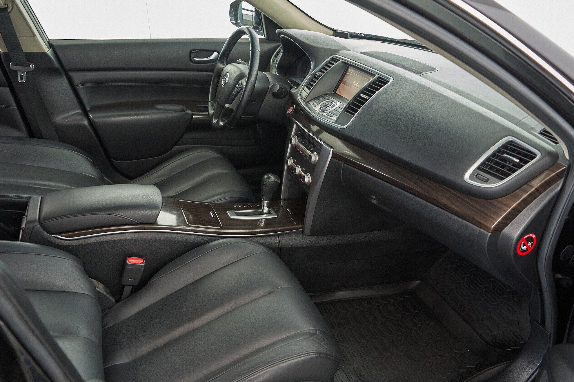 Nissan Teana 2011, черный