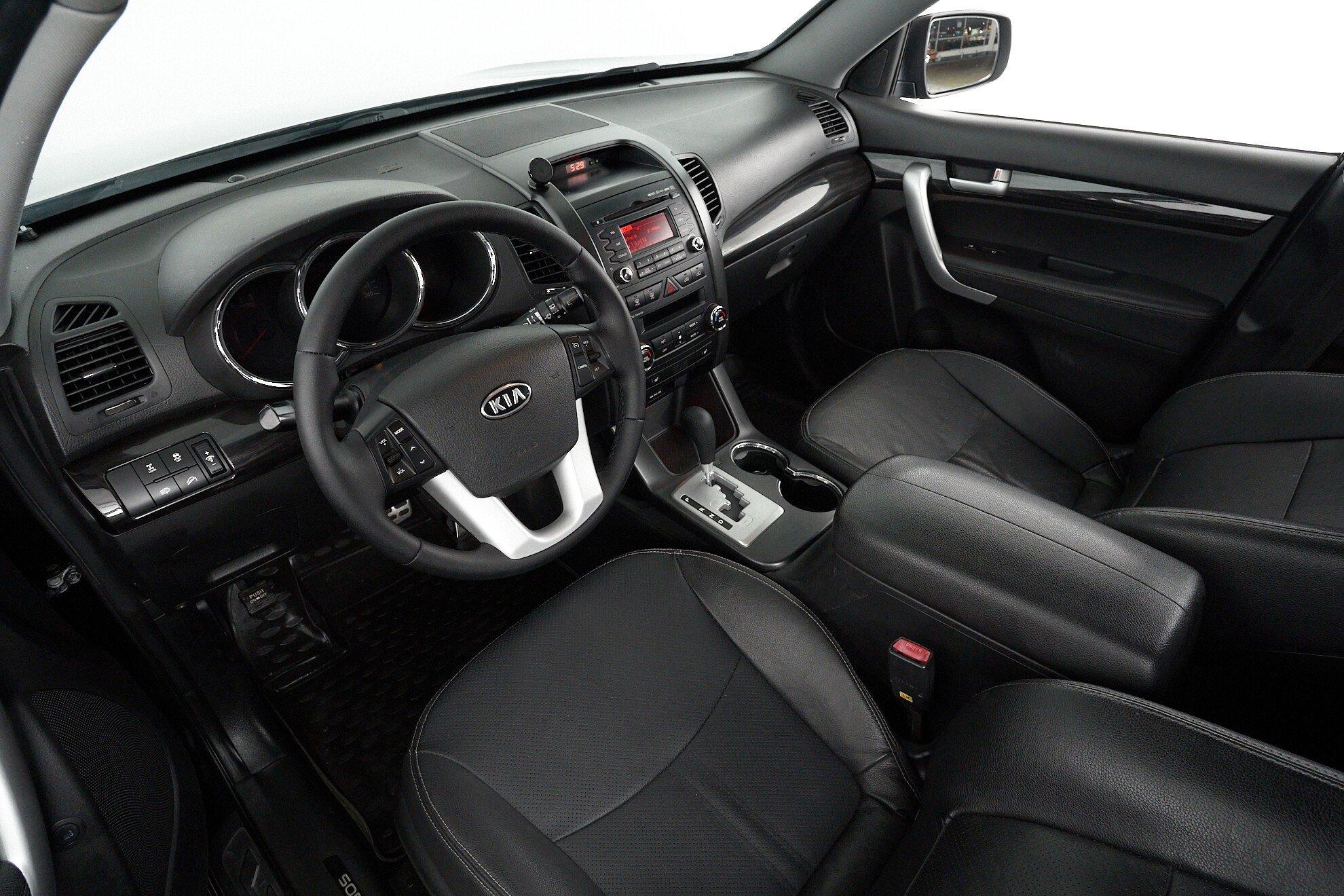 Kia Sorento 2010, черный