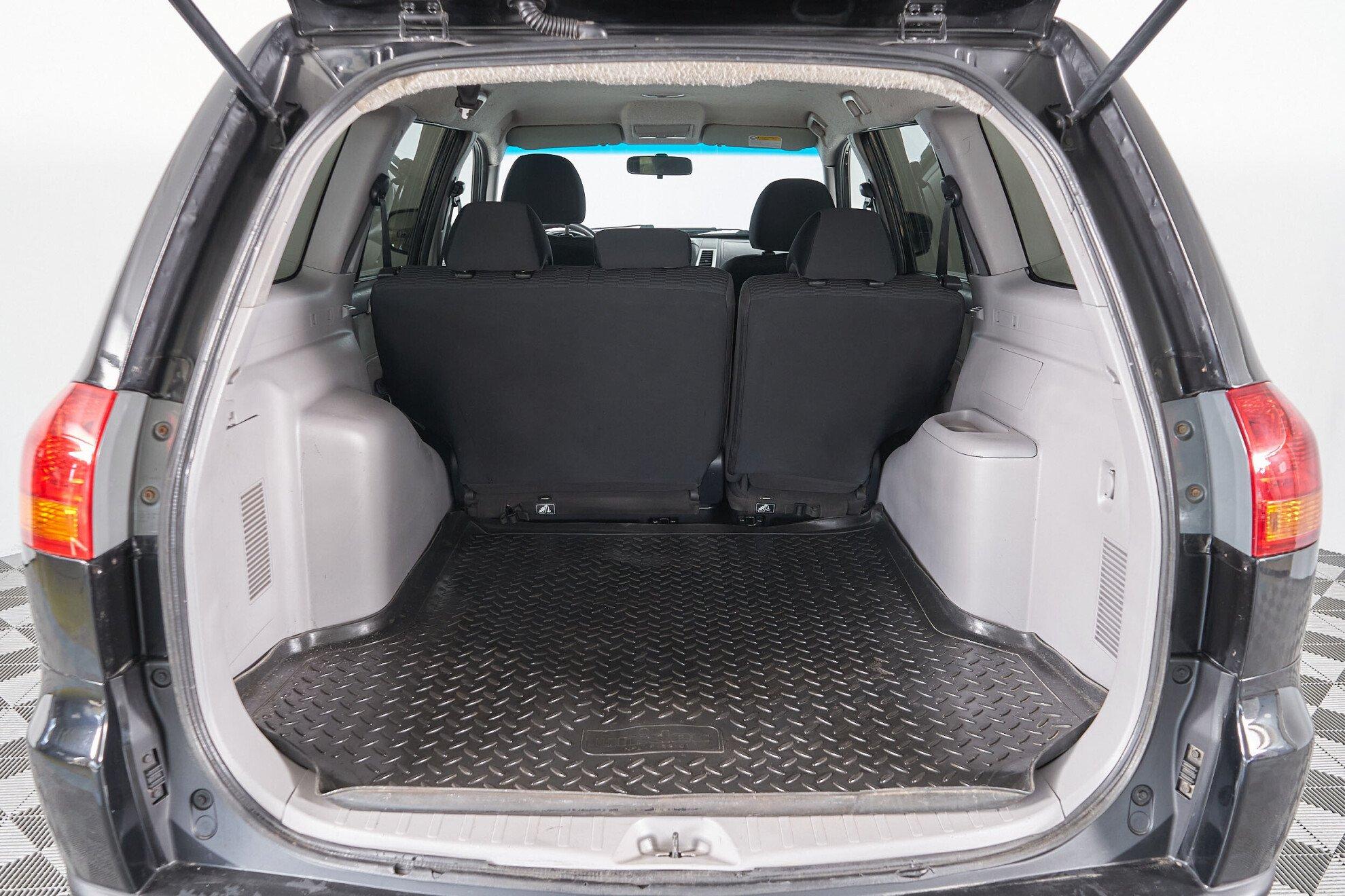 Mitsubishi Pajero Sport 2012, черный