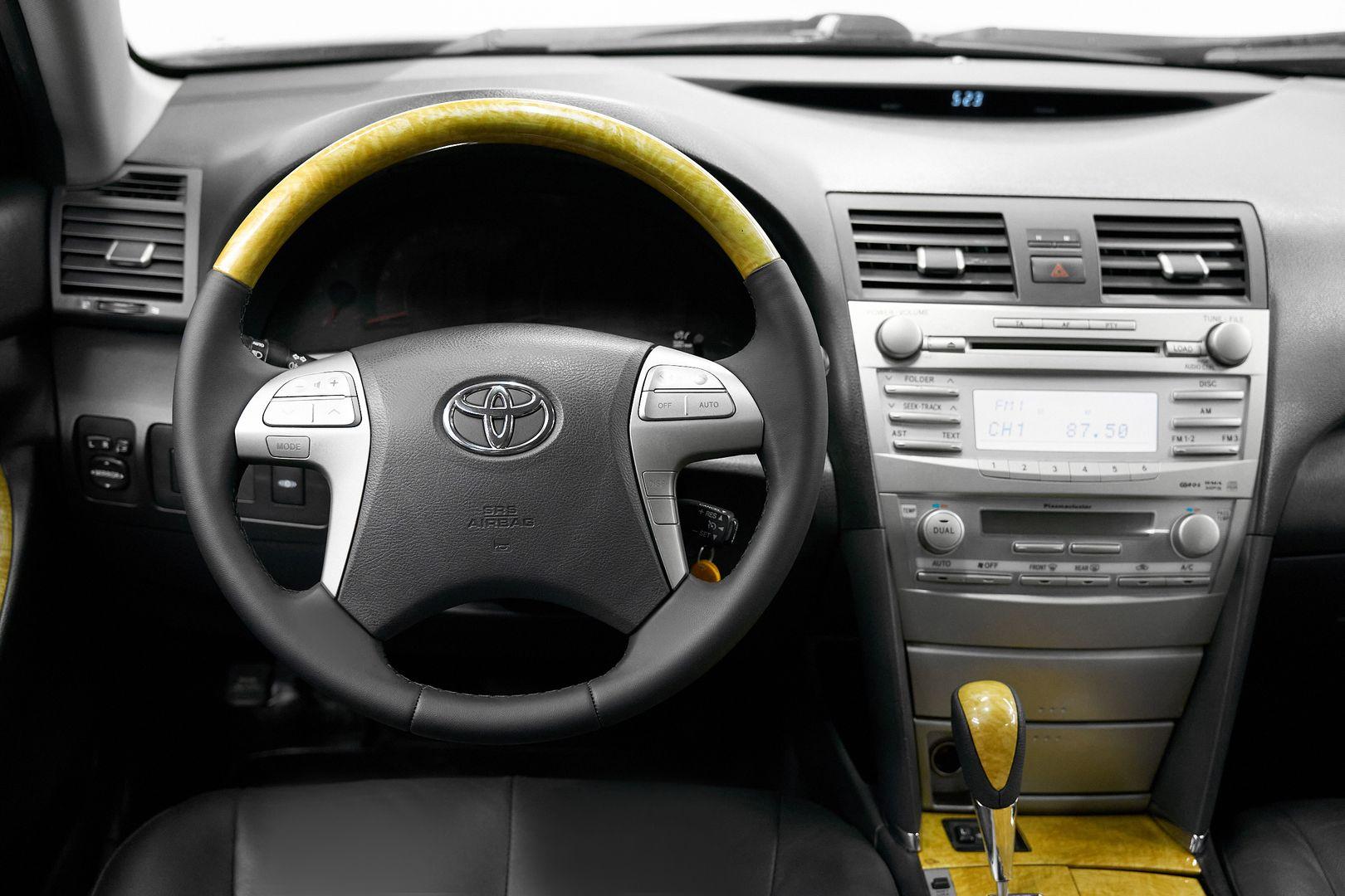 Toyota Camry 2008, серый