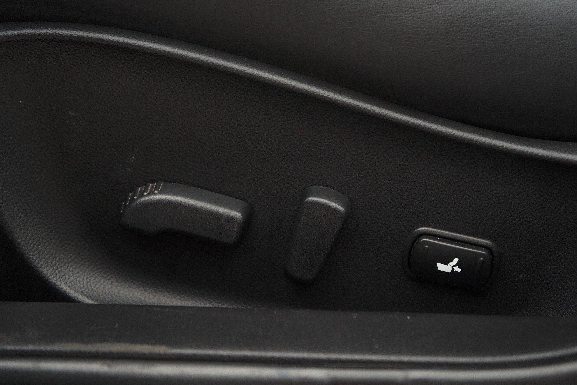 Infiniti G 2010, черный
