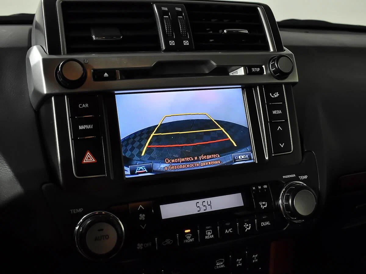Toyota Land Cruiser Prado 2017, серый