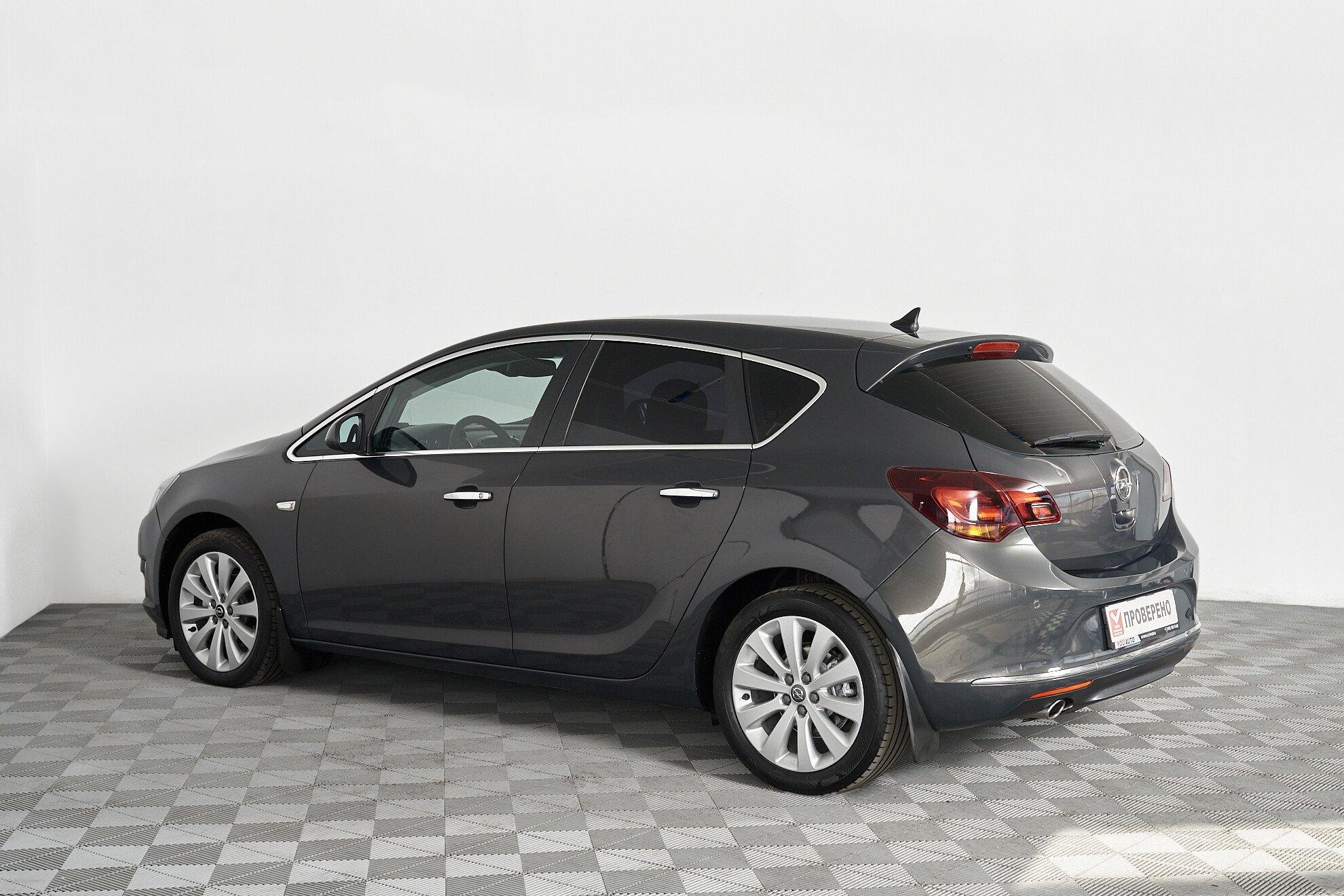 Opel Astra 2013, серый