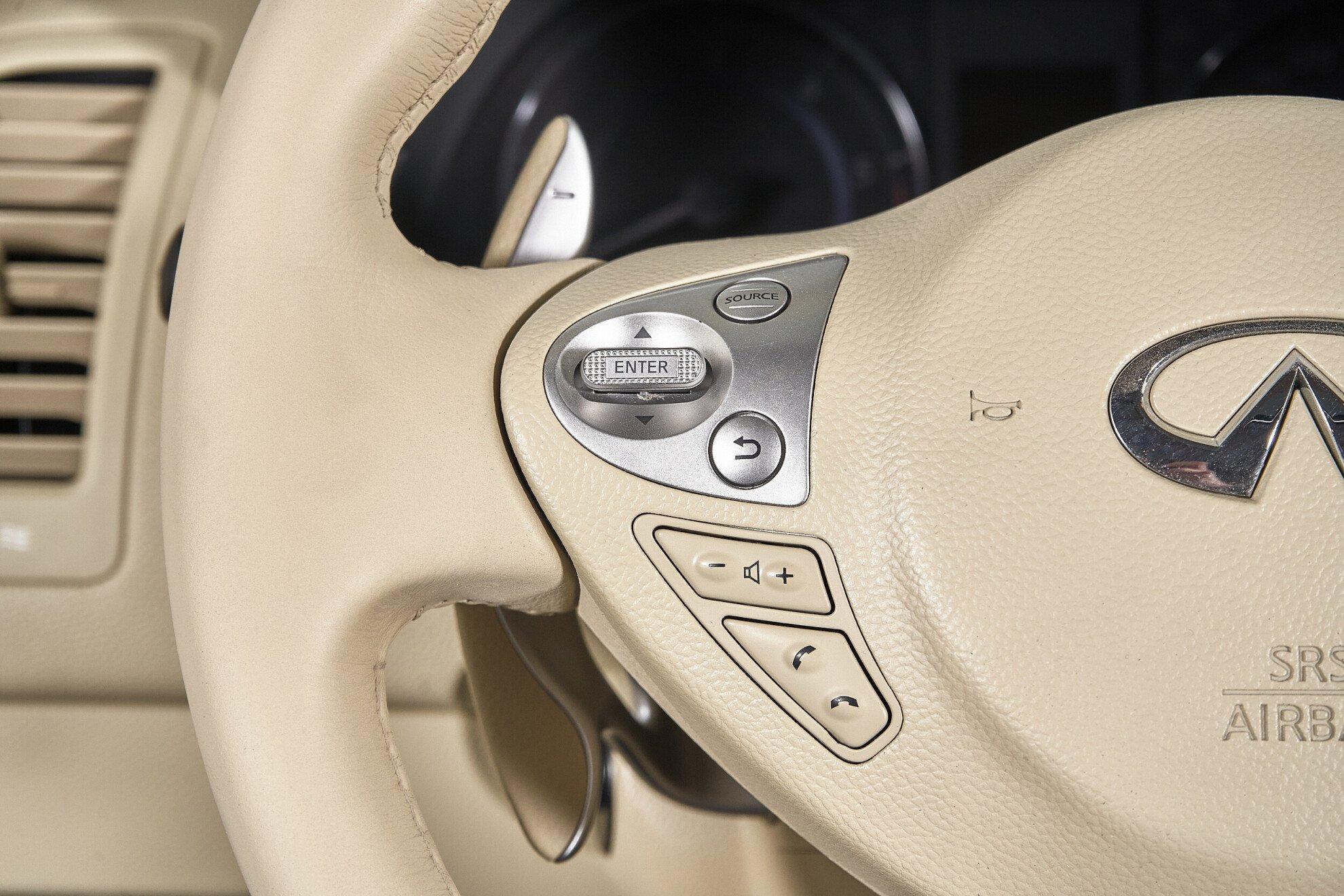 Infiniti FX 2013, черный