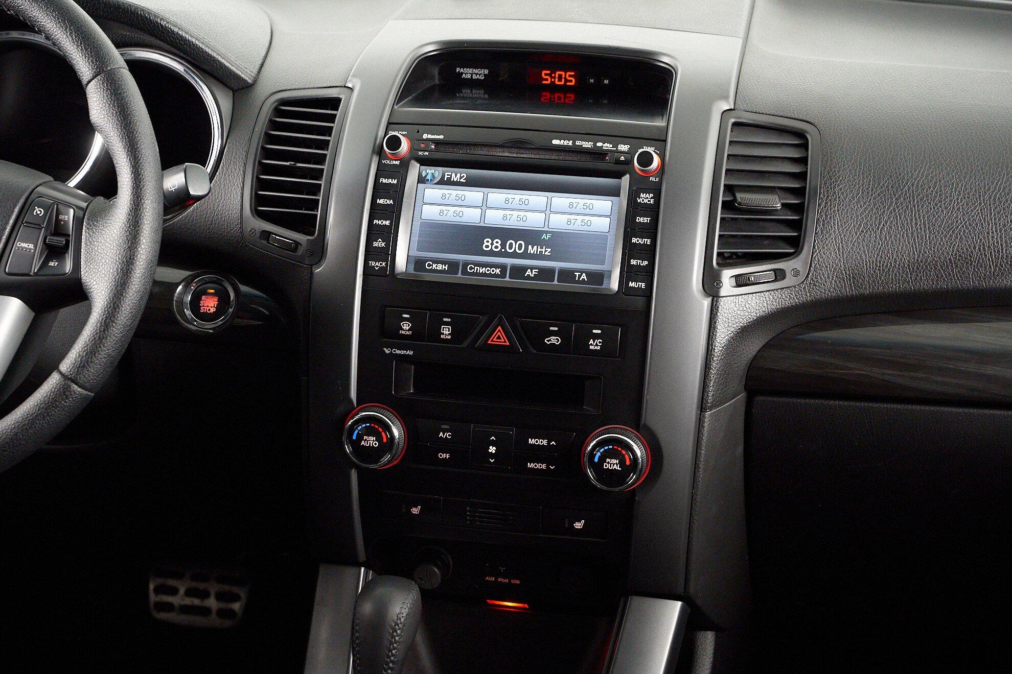 Kia Sorento 2011, черный