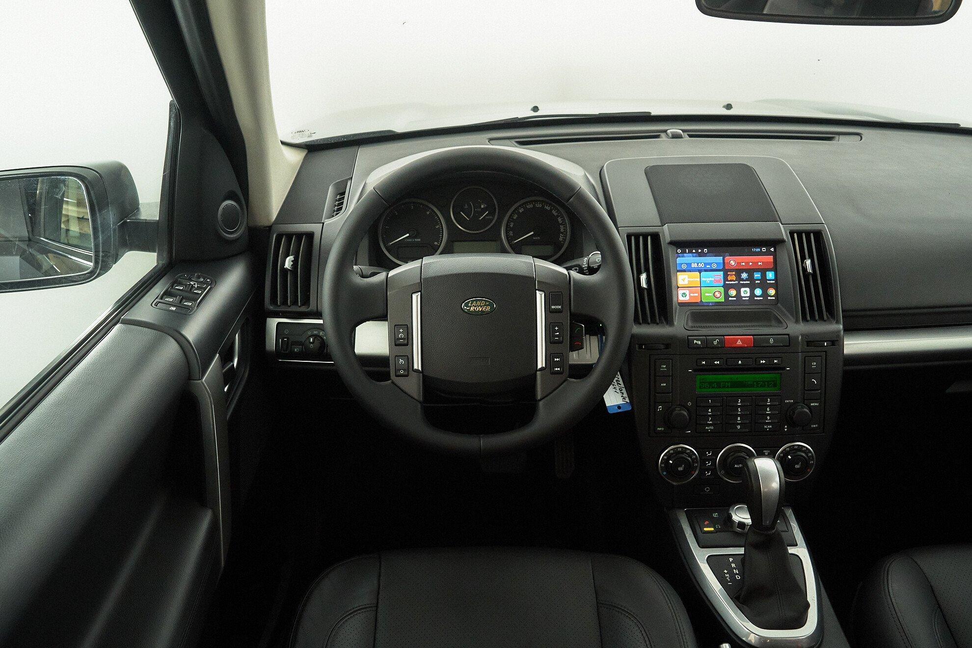 Land Rover Freelander 2010, серый