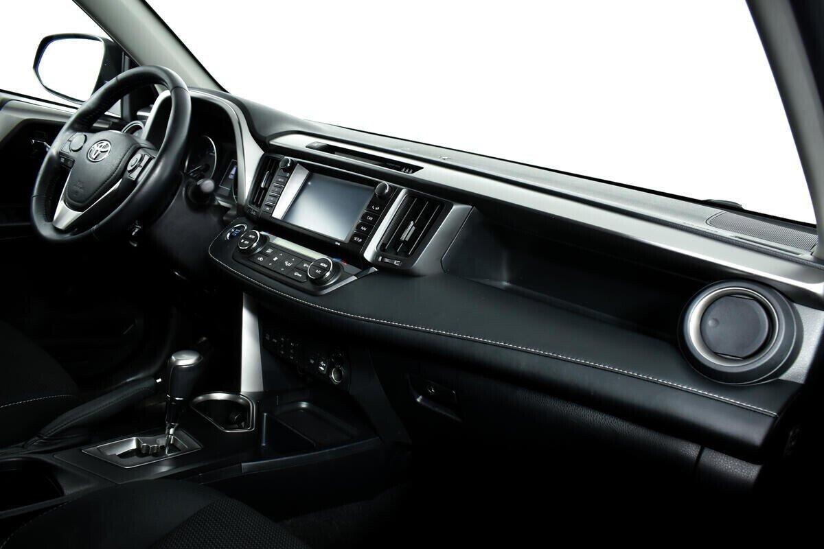 Toyota RAV4 2019, черный