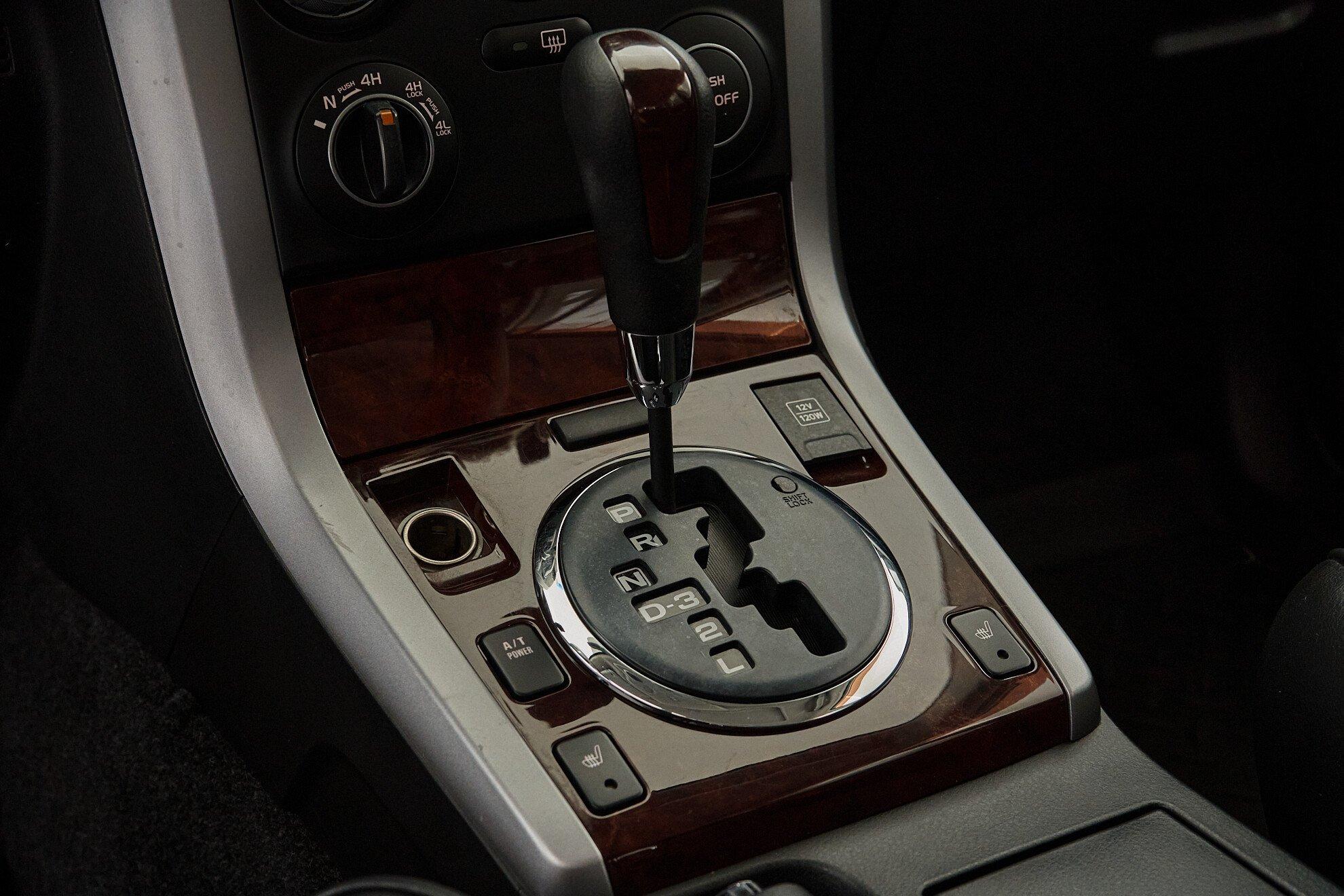 Suzuki Grand Vitara 2007, бежевый