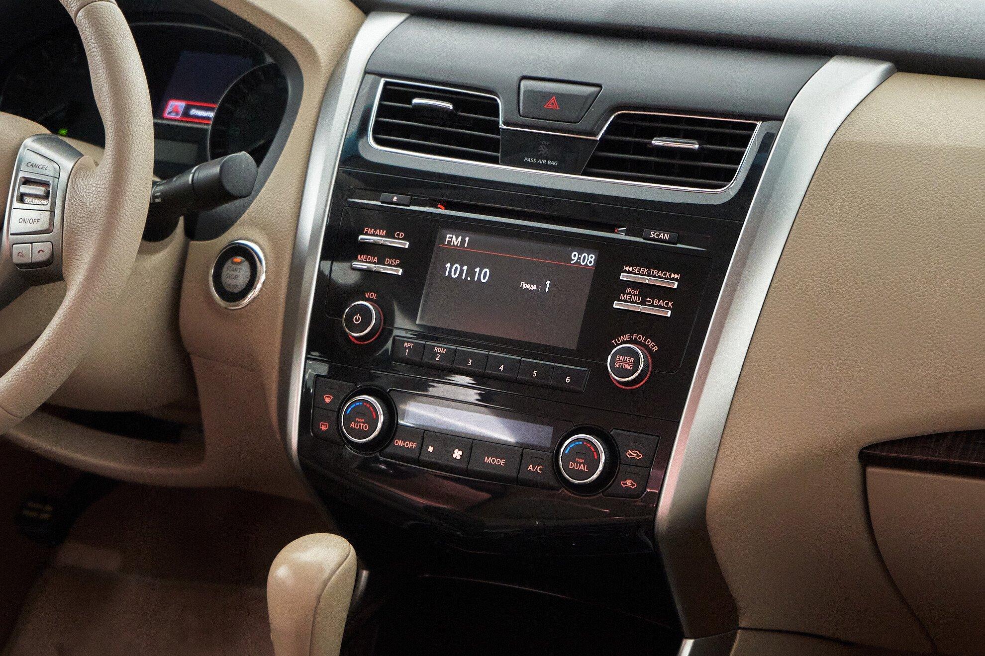 Nissan Teana 2014, черный