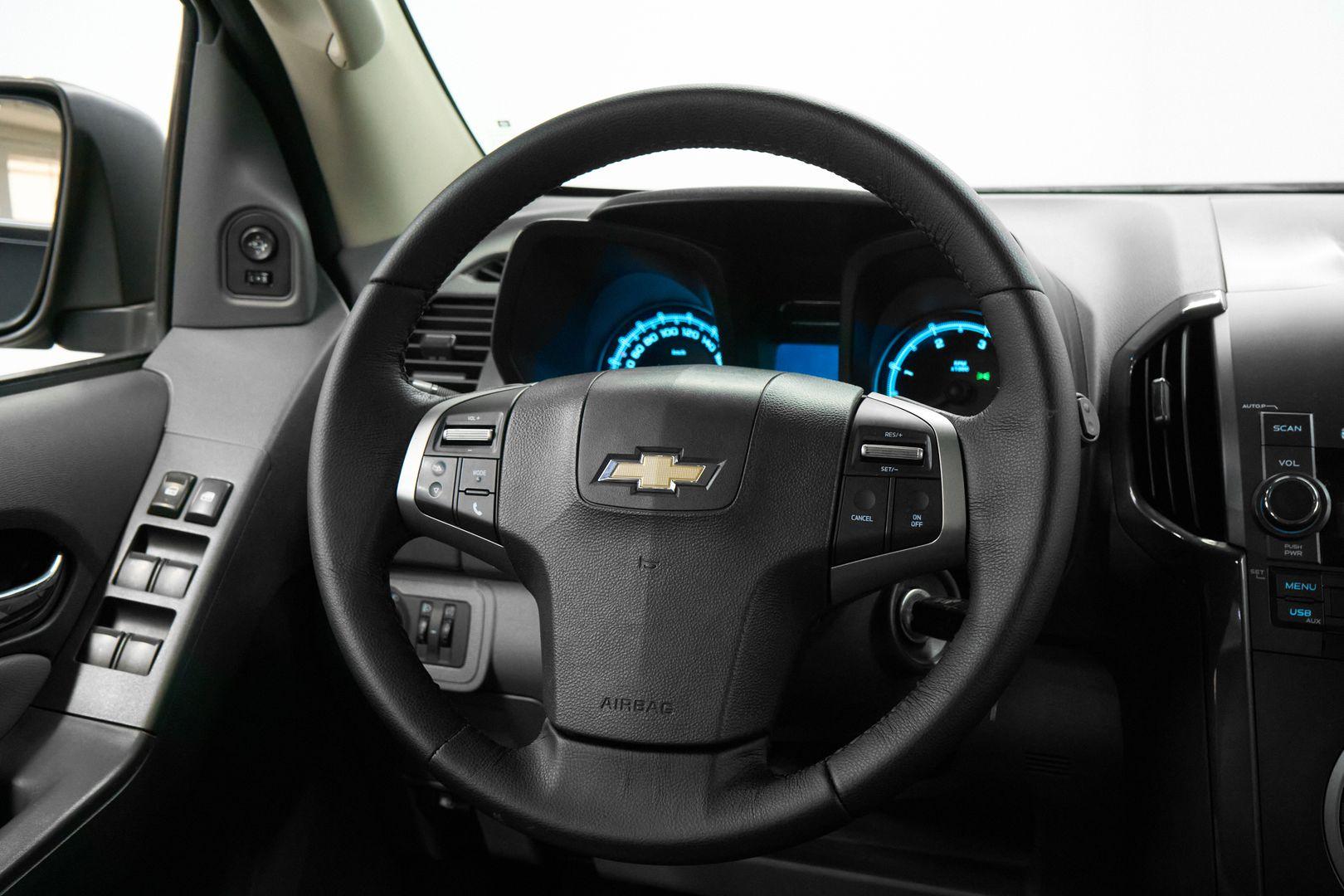 Chevrolet TrailBlazer 2014, черный