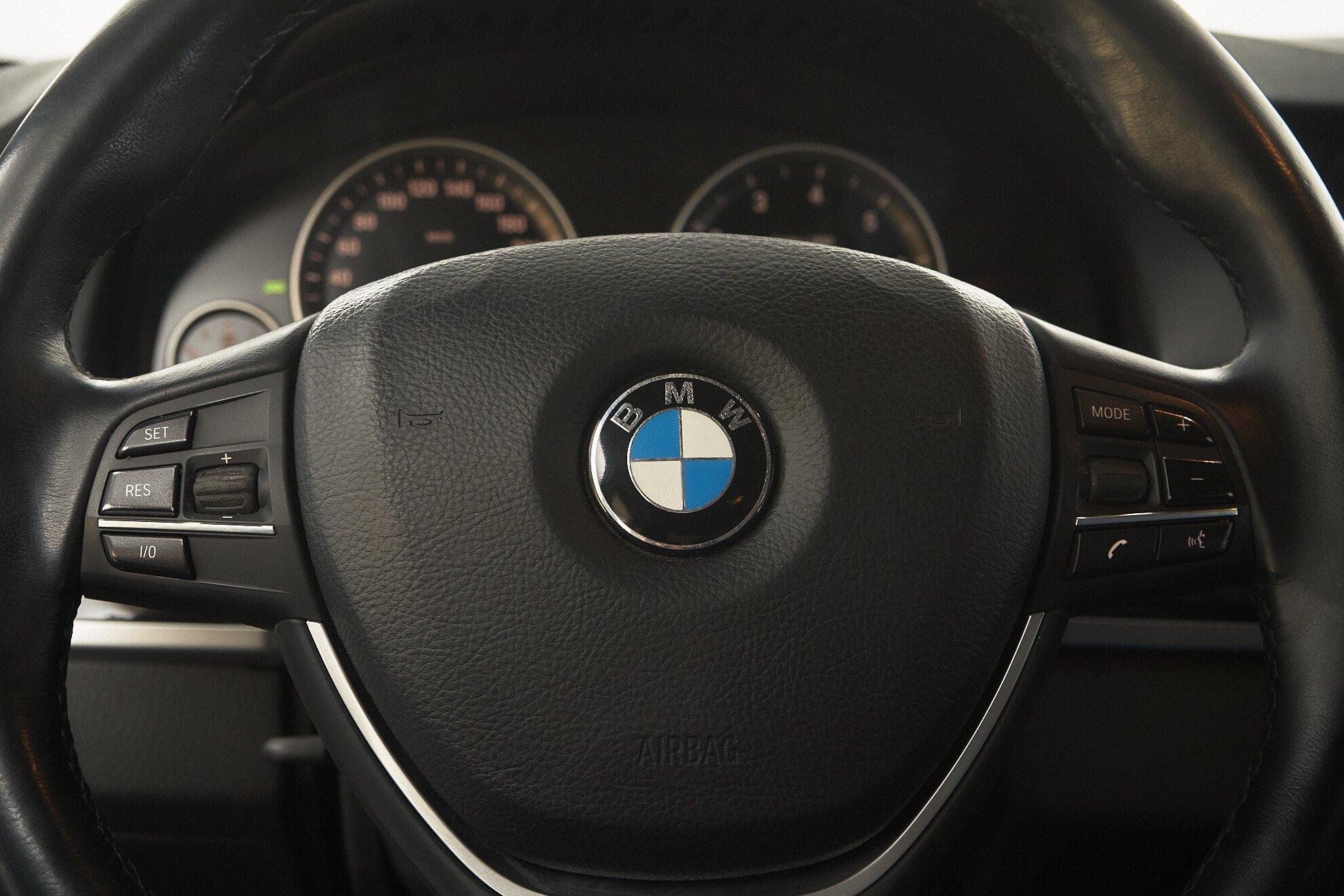 BMW 5 серии 2011, коричневый