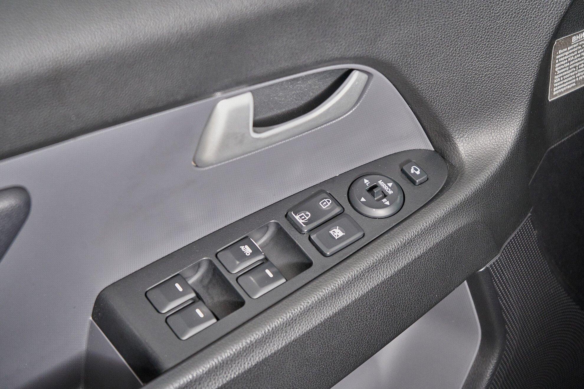 Kia Sportage 2013, черный