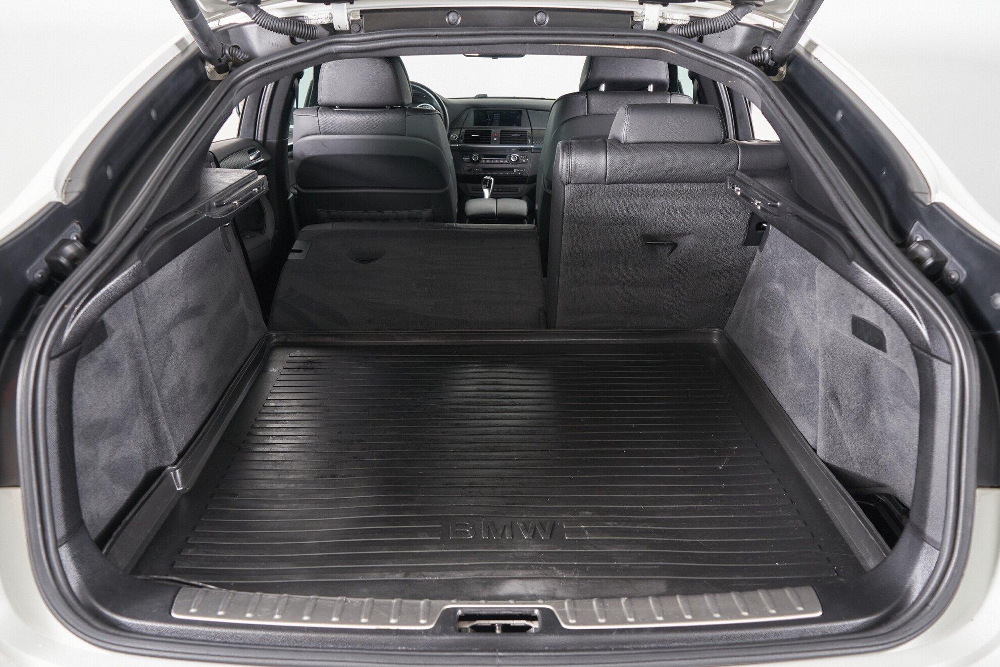 BMW X6 2013, белый