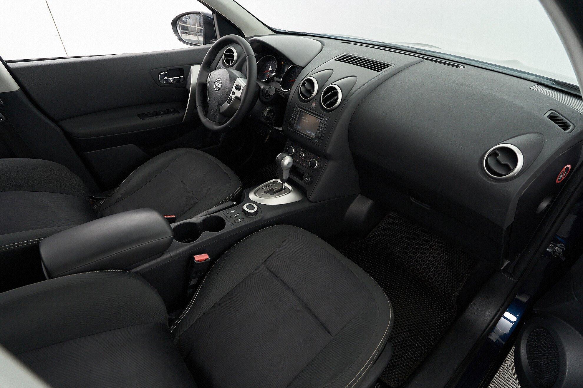 Nissan Qashqai 2012, синий