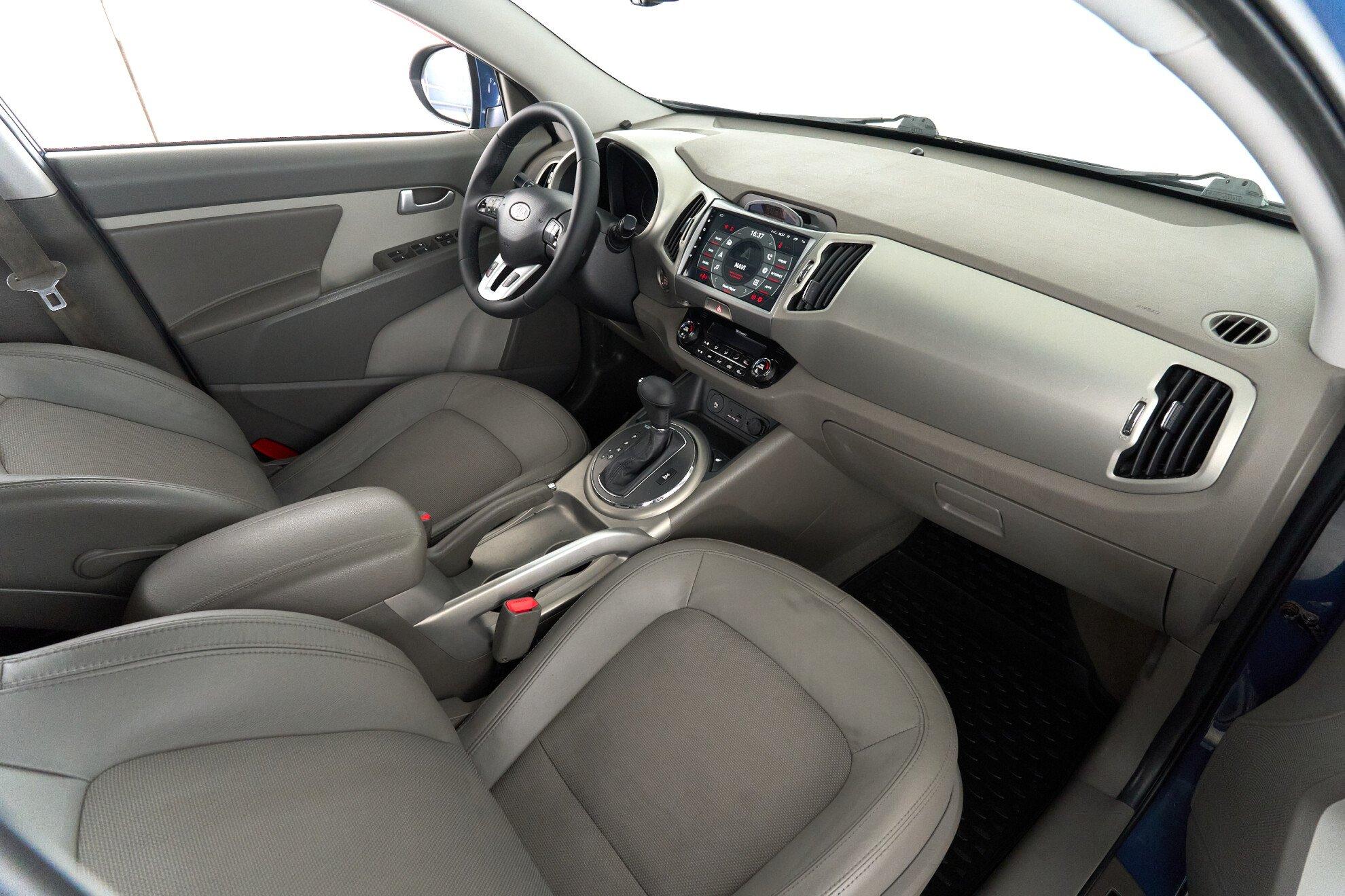 Kia Sportage 2011, синий