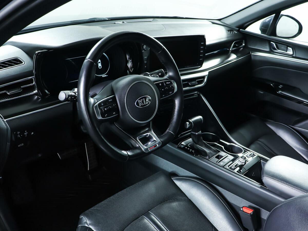 Kia K5 2022, черный