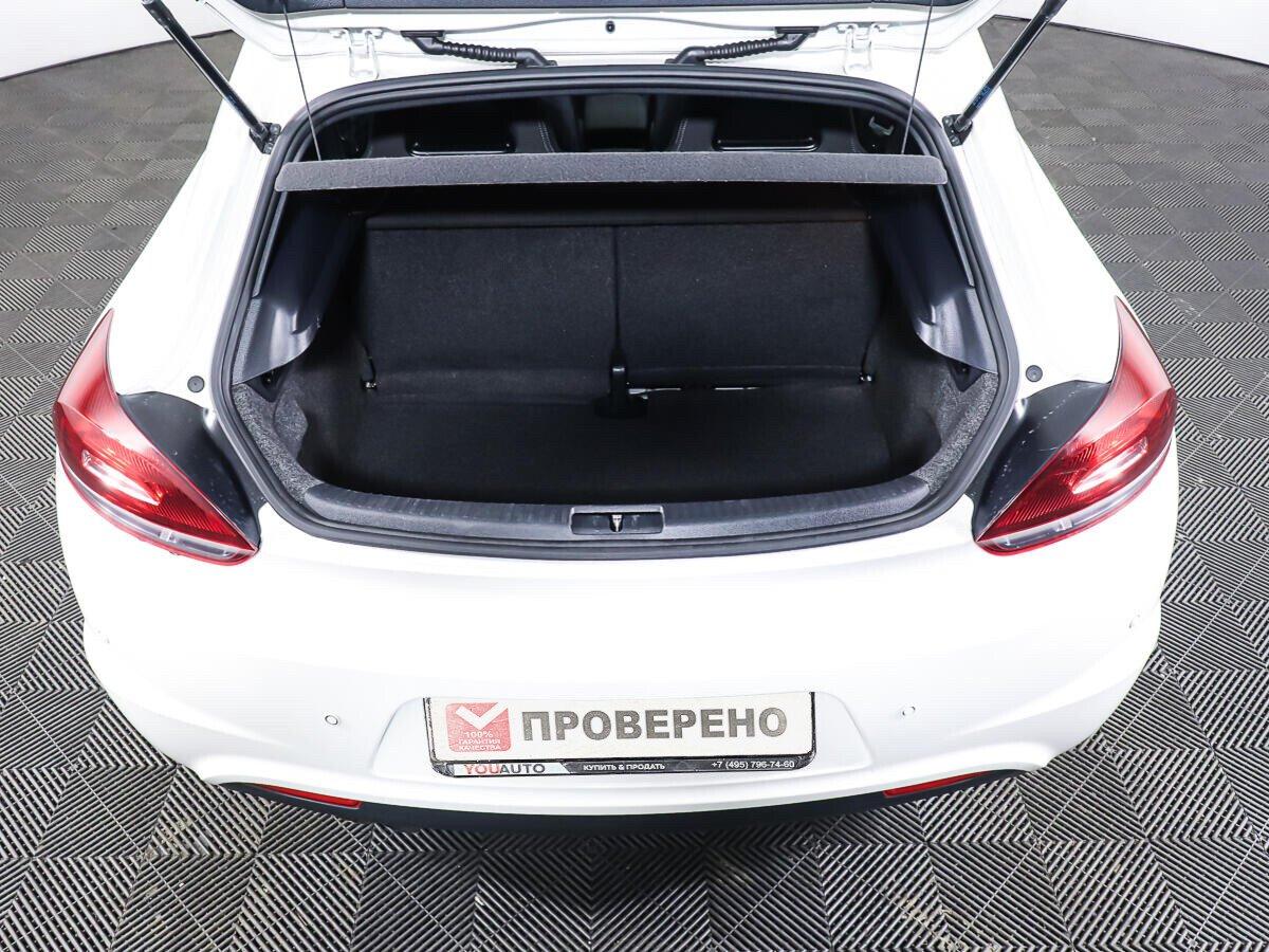 Volkswagen Scirocco 2014, белый