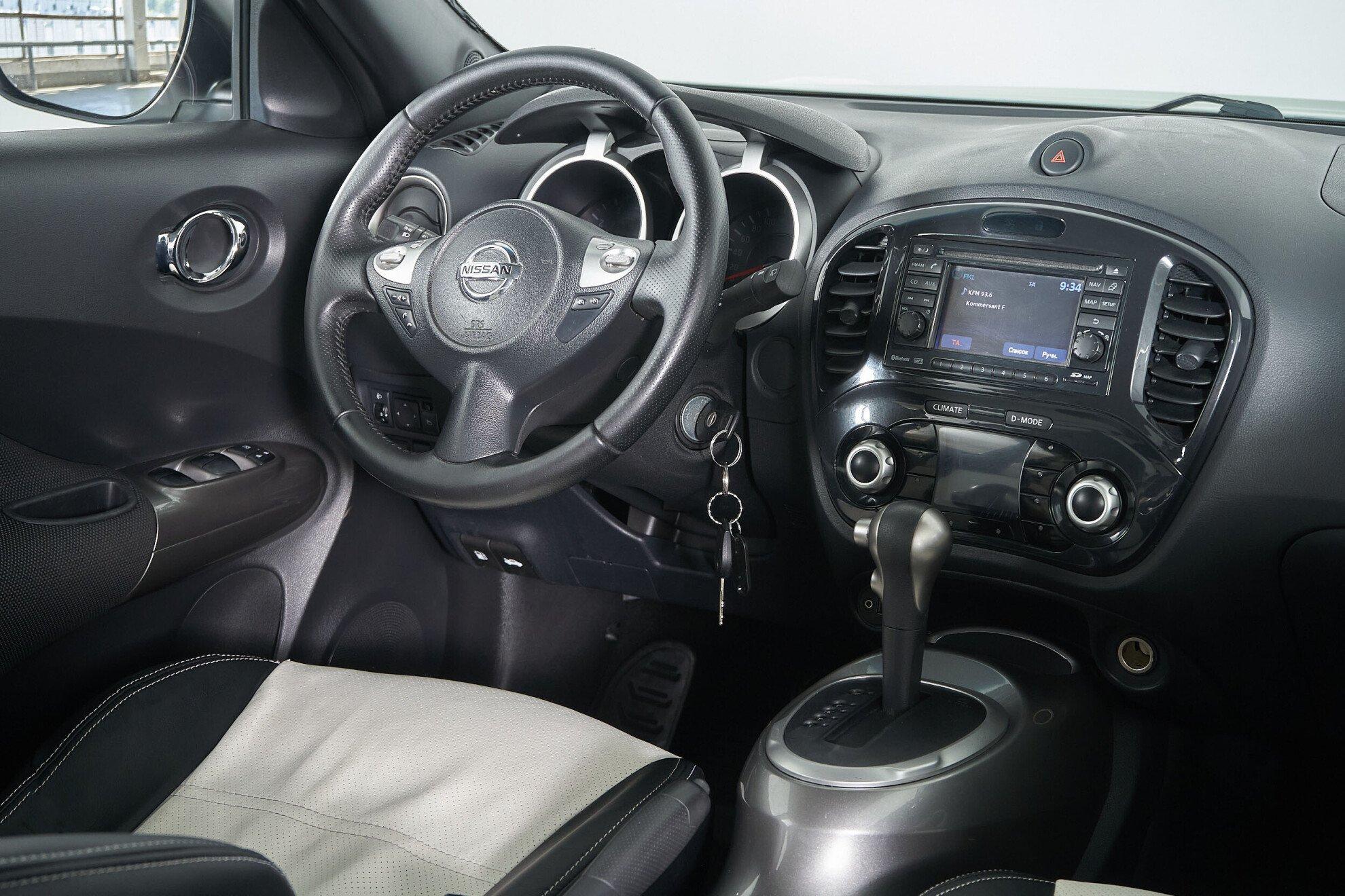Nissan Juke 2014, белый