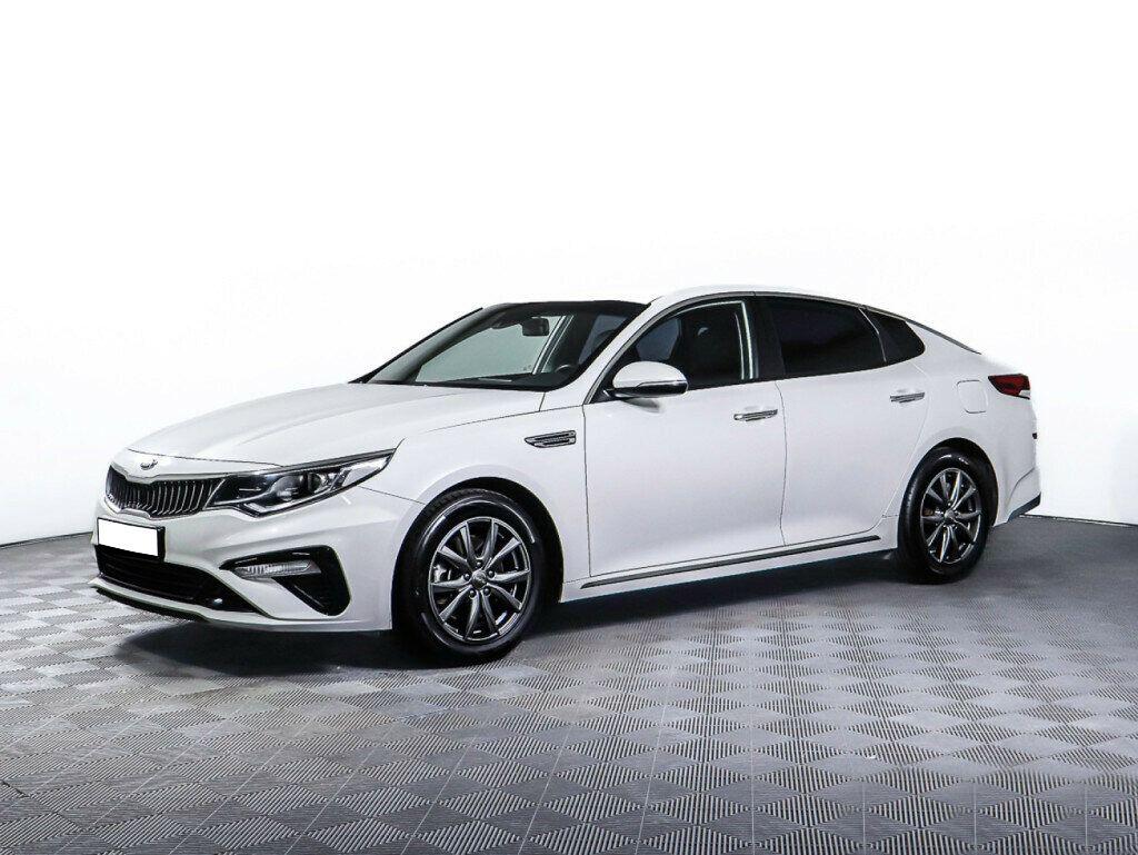 Kia K5 2019, белый