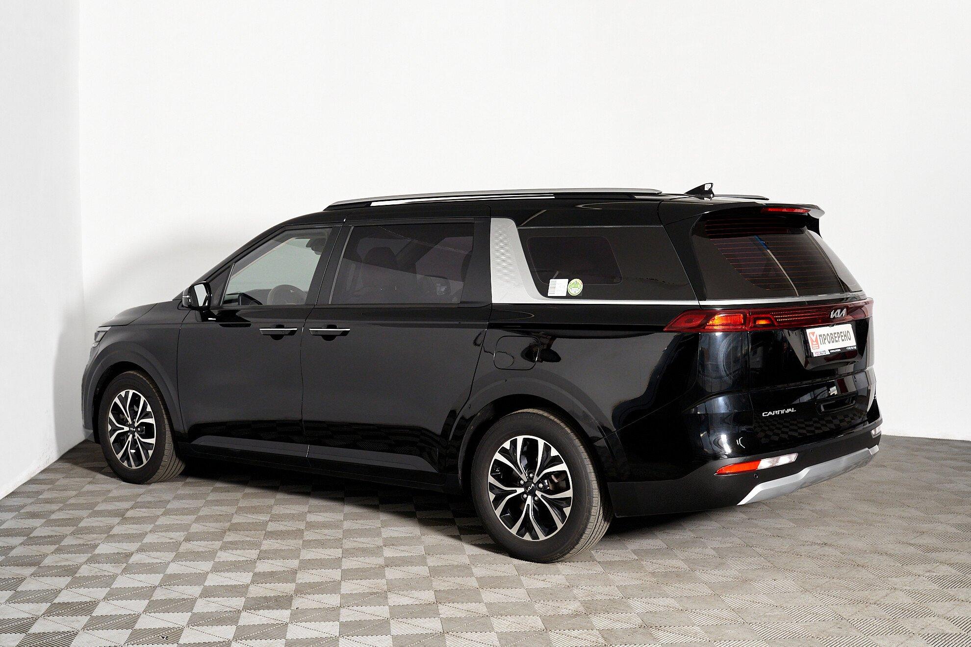 Kia Carnival 2022, черный