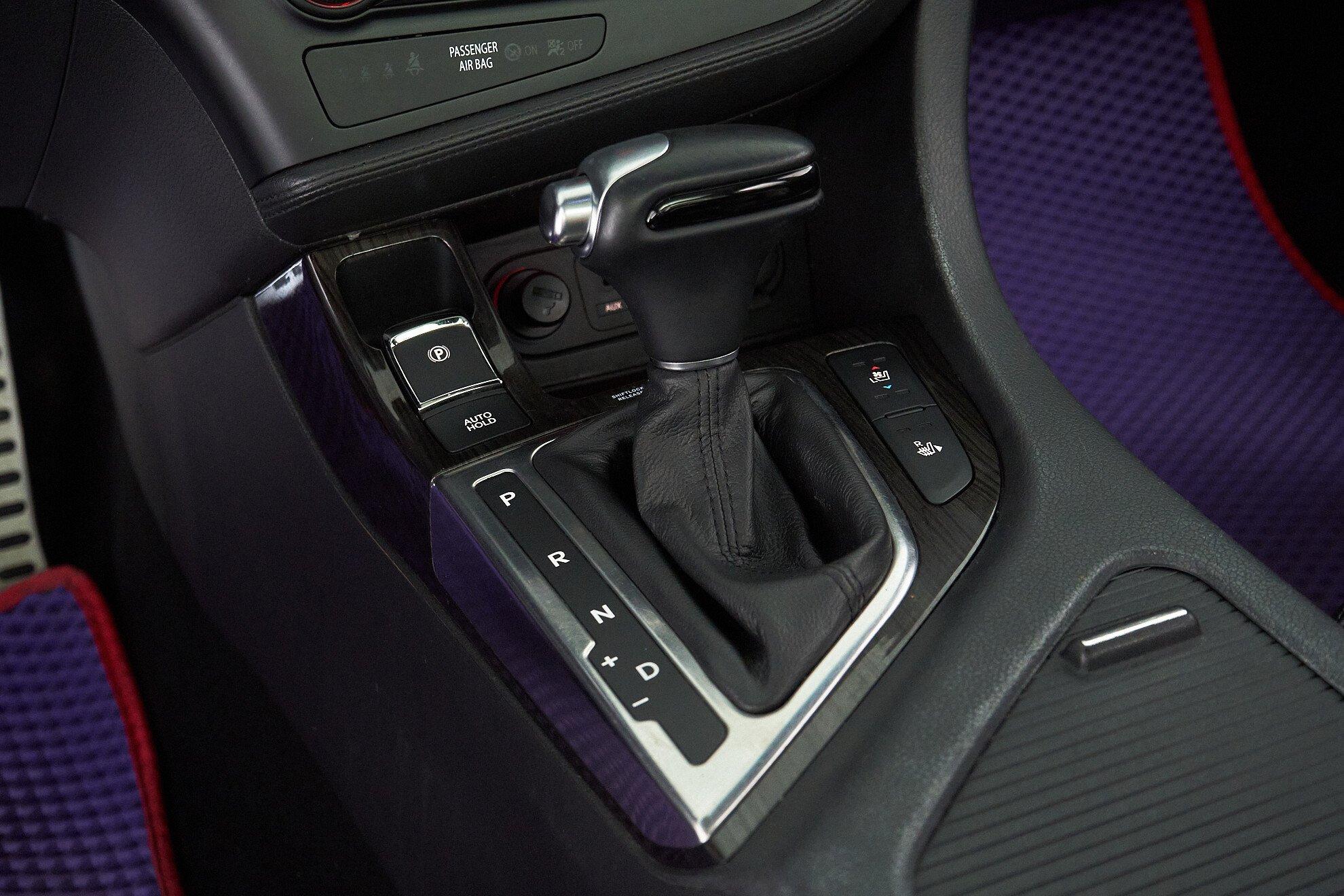 Kia Optima 2012, серебряный